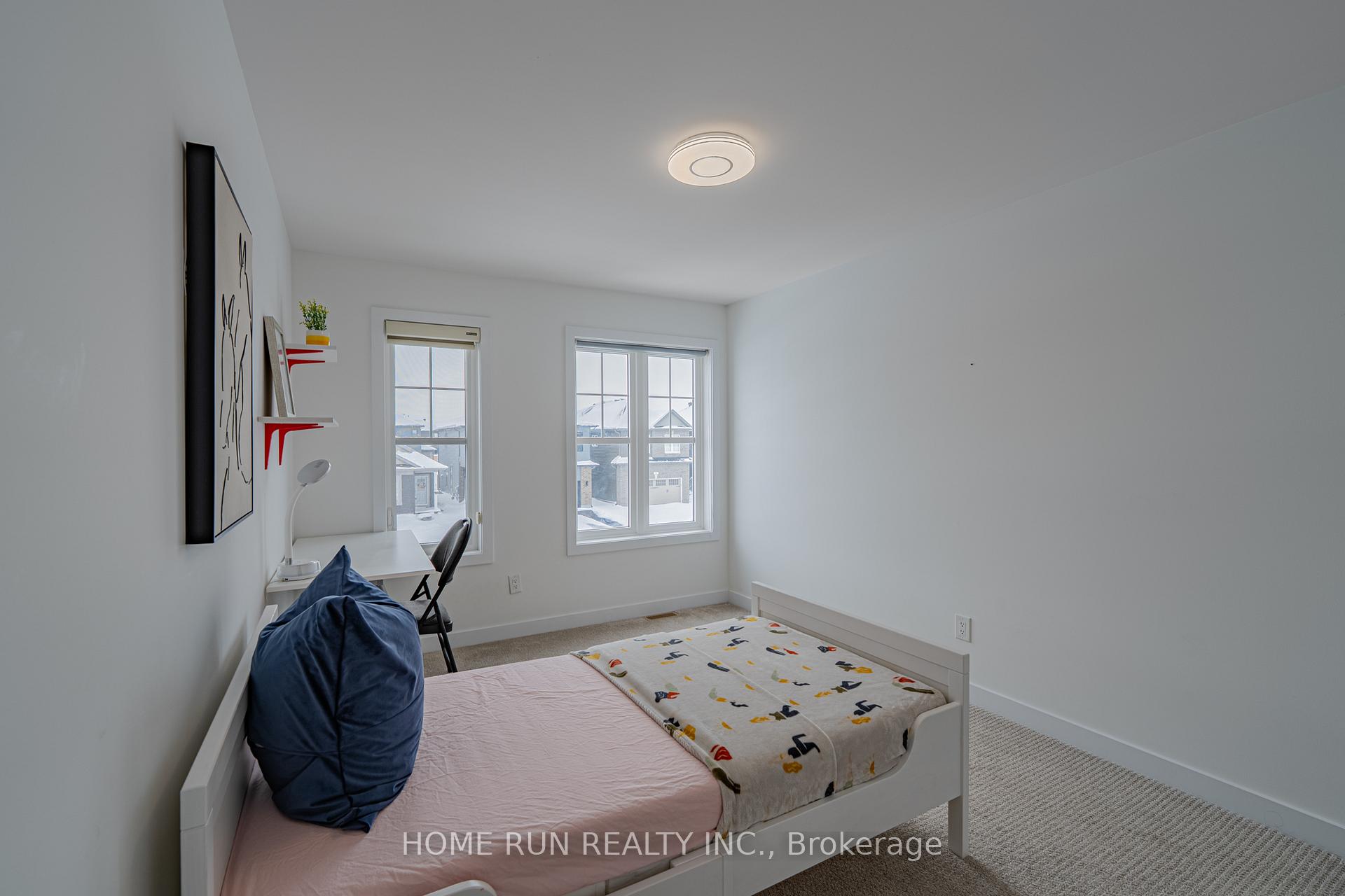 Photo 43 of 131 Defence Street, Ottawa, Kanata - Emerald Meadows/Trailwest — HOMEH
