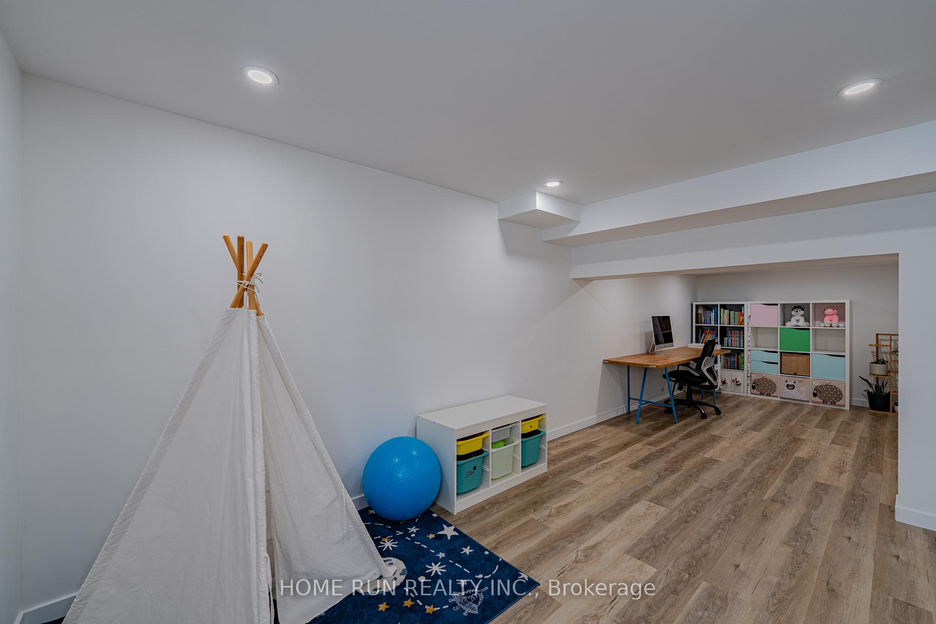 Photo 47 of 131 Defence Street, Ottawa, Kanata - Emerald Meadows/Trailwest — HOMEH
