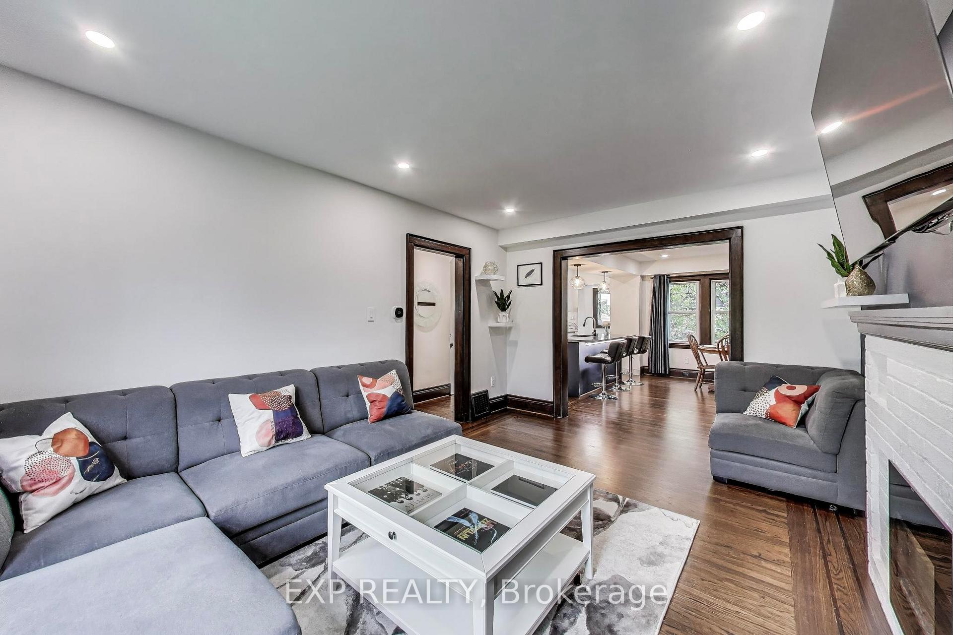Photo 6 of 71 Huxley Avenue S, Hamilton, Delta — HOMEH