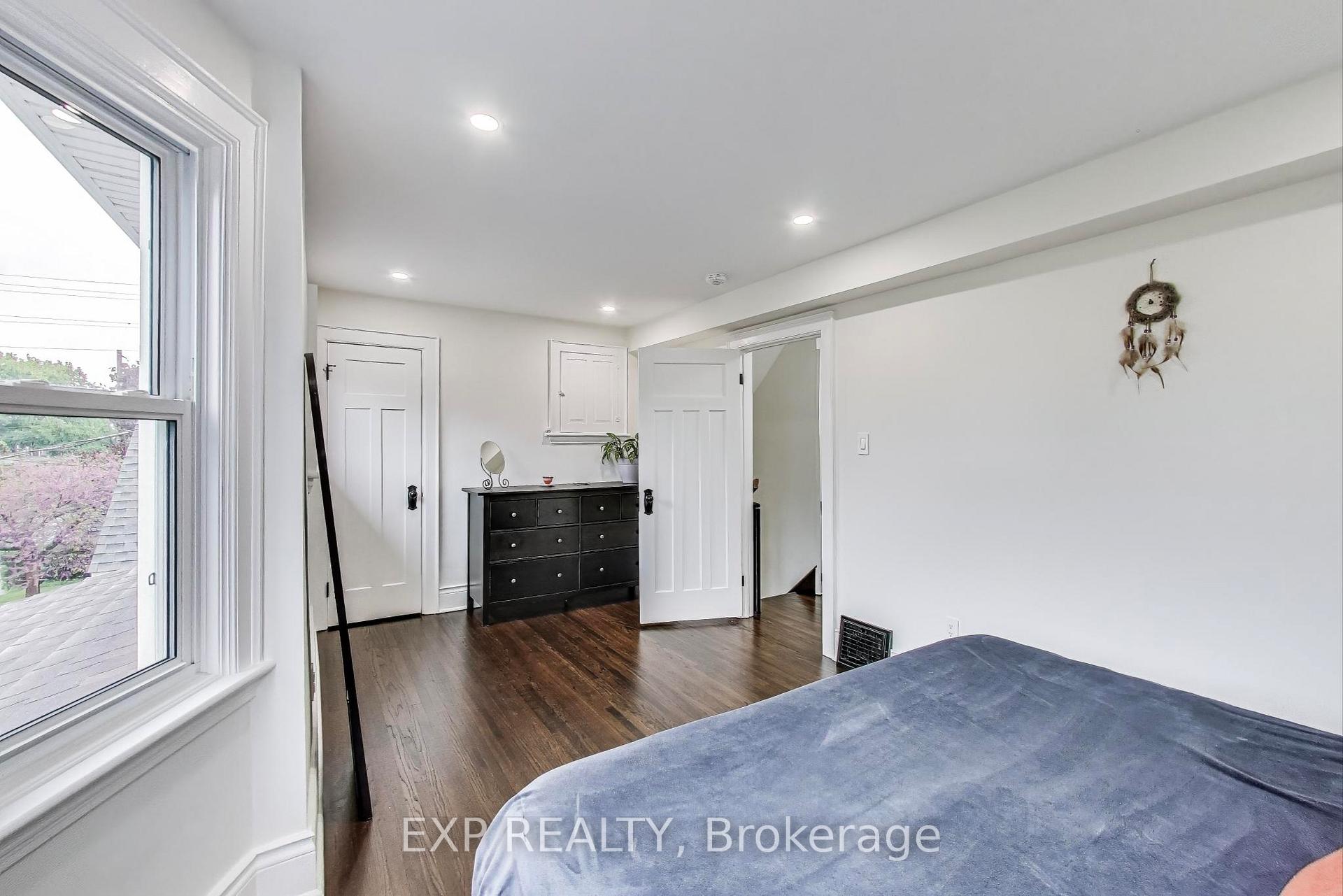 Photo 16 of 71 Huxley Avenue S, Hamilton, Delta — HOMEH