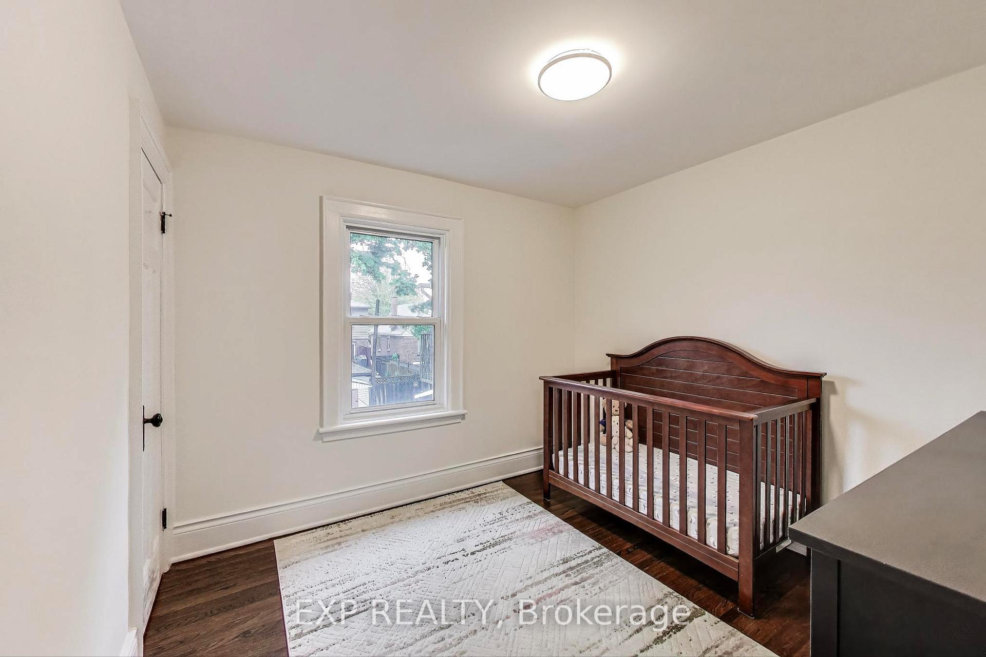 Photo 17 of 71 Huxley Avenue S, Hamilton, Delta — HOMEH