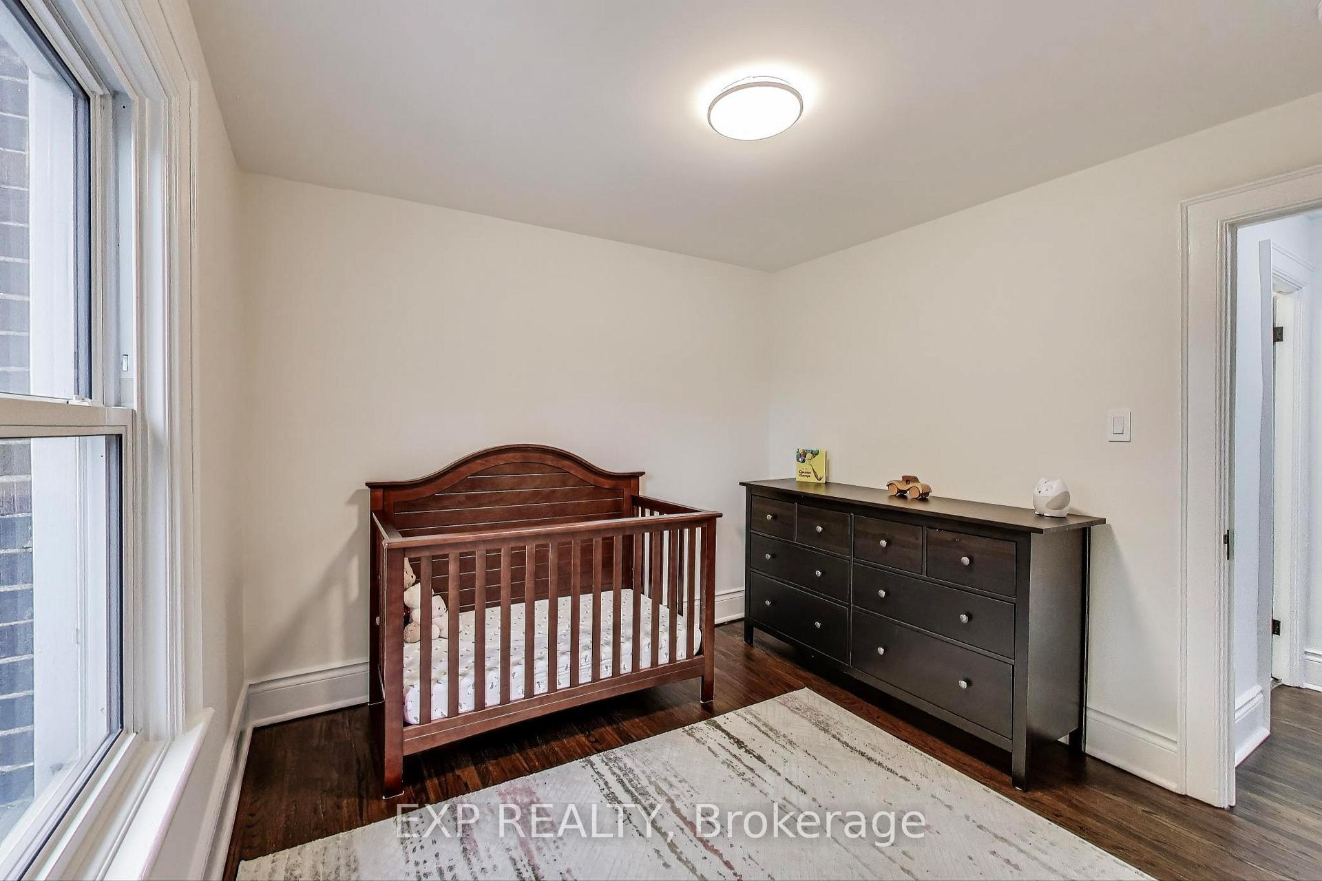 Photo 18 of 71 Huxley Avenue S, Hamilton, Delta — HOMEH