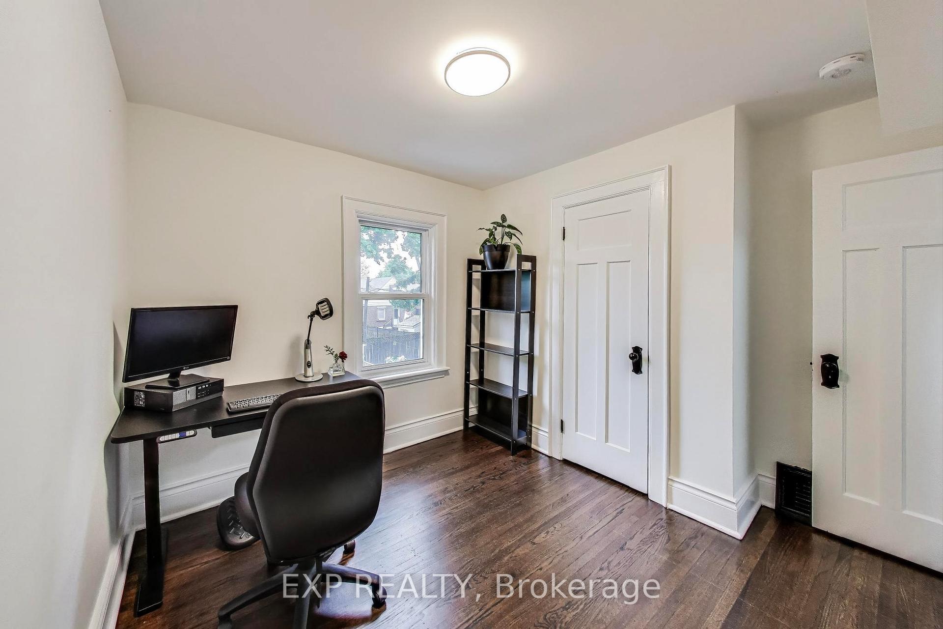 Photo 19 of 71 Huxley Avenue S, Hamilton, Delta — HOMEH