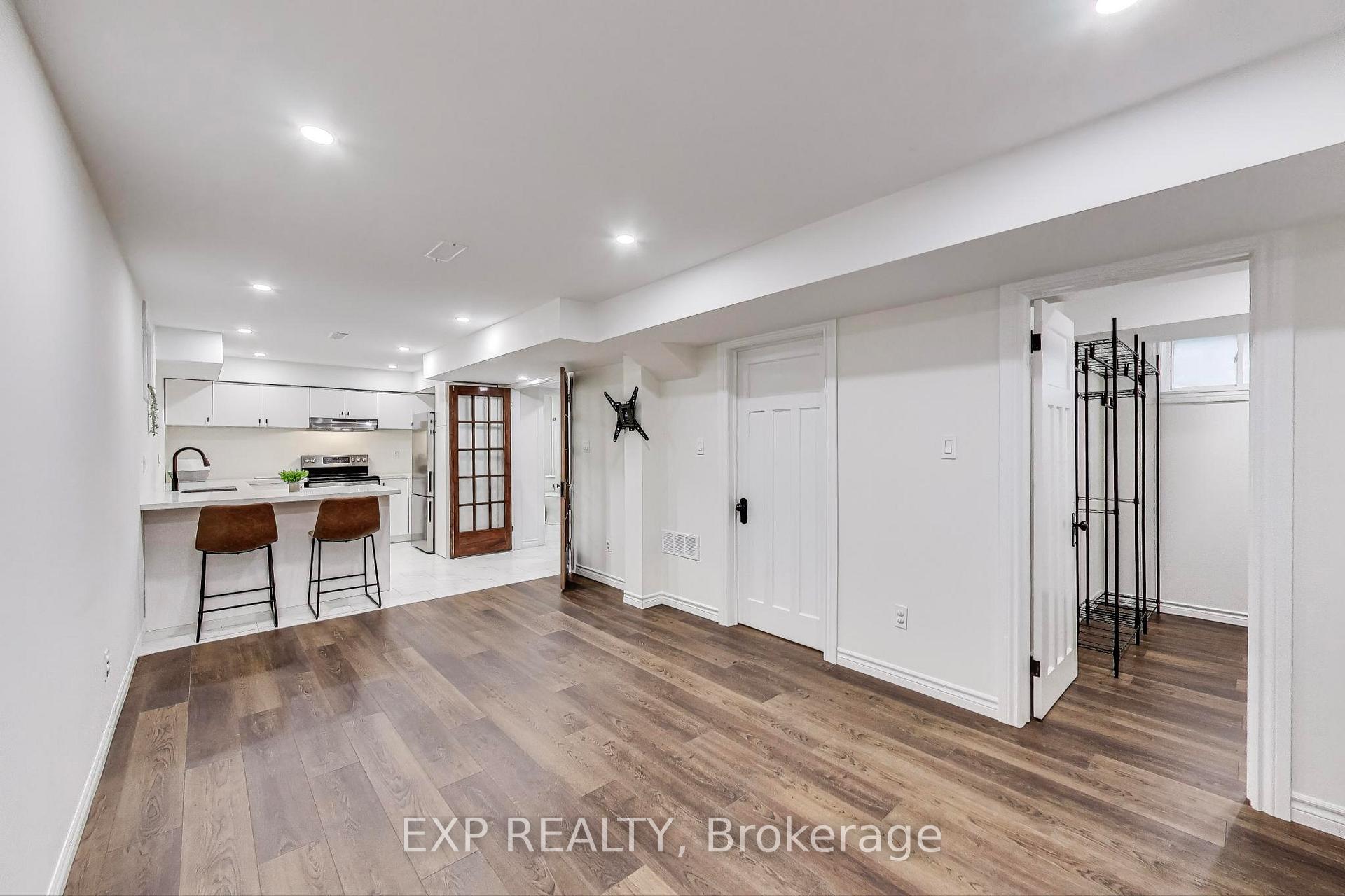 Photo 28 of 71 Huxley Avenue S, Hamilton, Delta — HOMEH