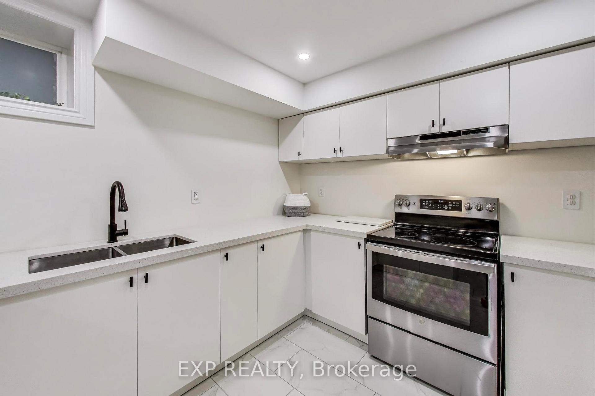 Photo 31 of 71 Huxley Avenue S, Hamilton, Delta — HOMEH