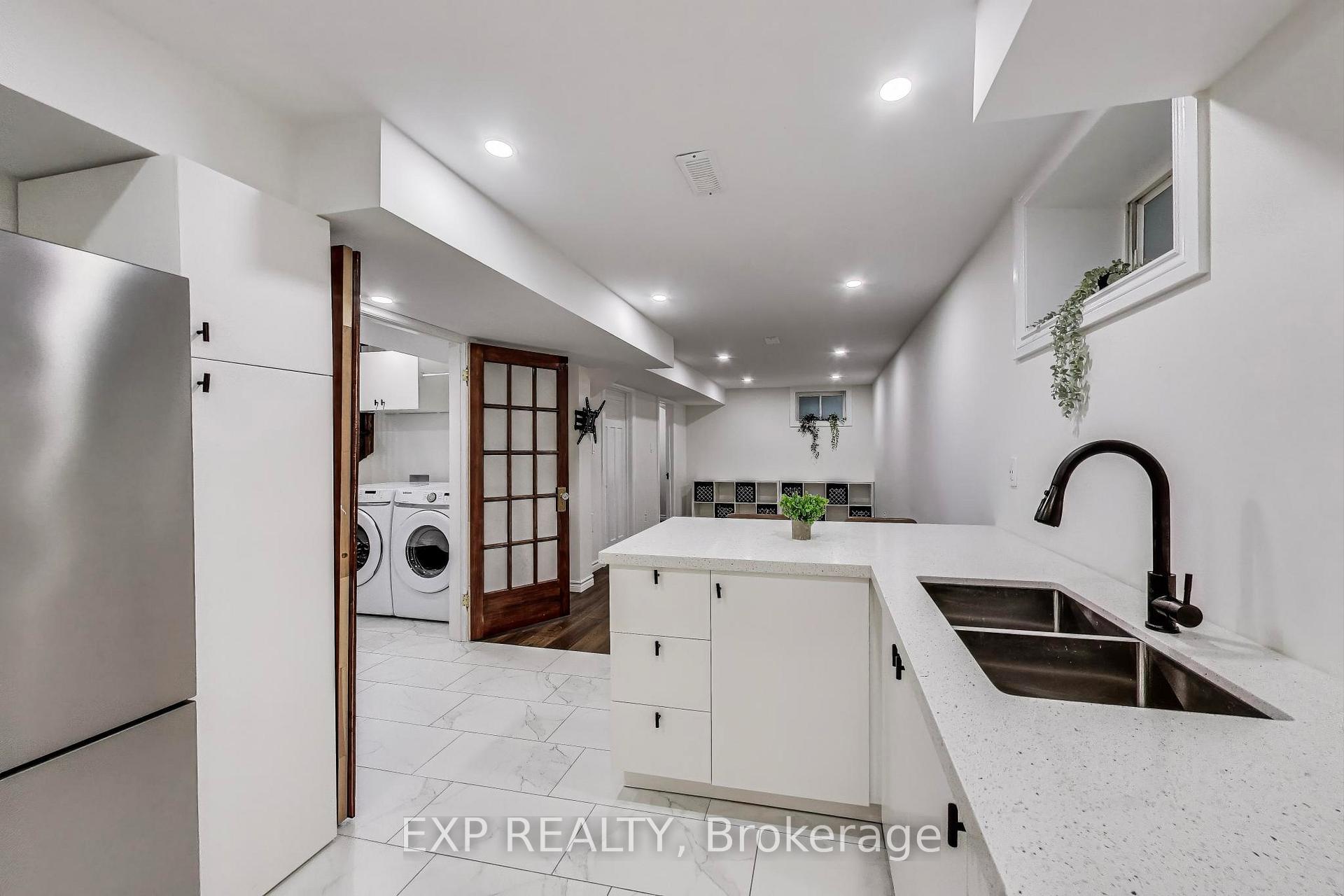 Photo 32 of 71 Huxley Avenue S, Hamilton, Delta — HOMEH