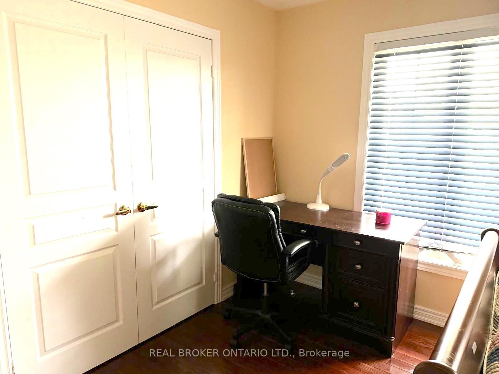 Photo 4 of 26 Forestbrook Drive, Markham, Box Grove — HOMEH