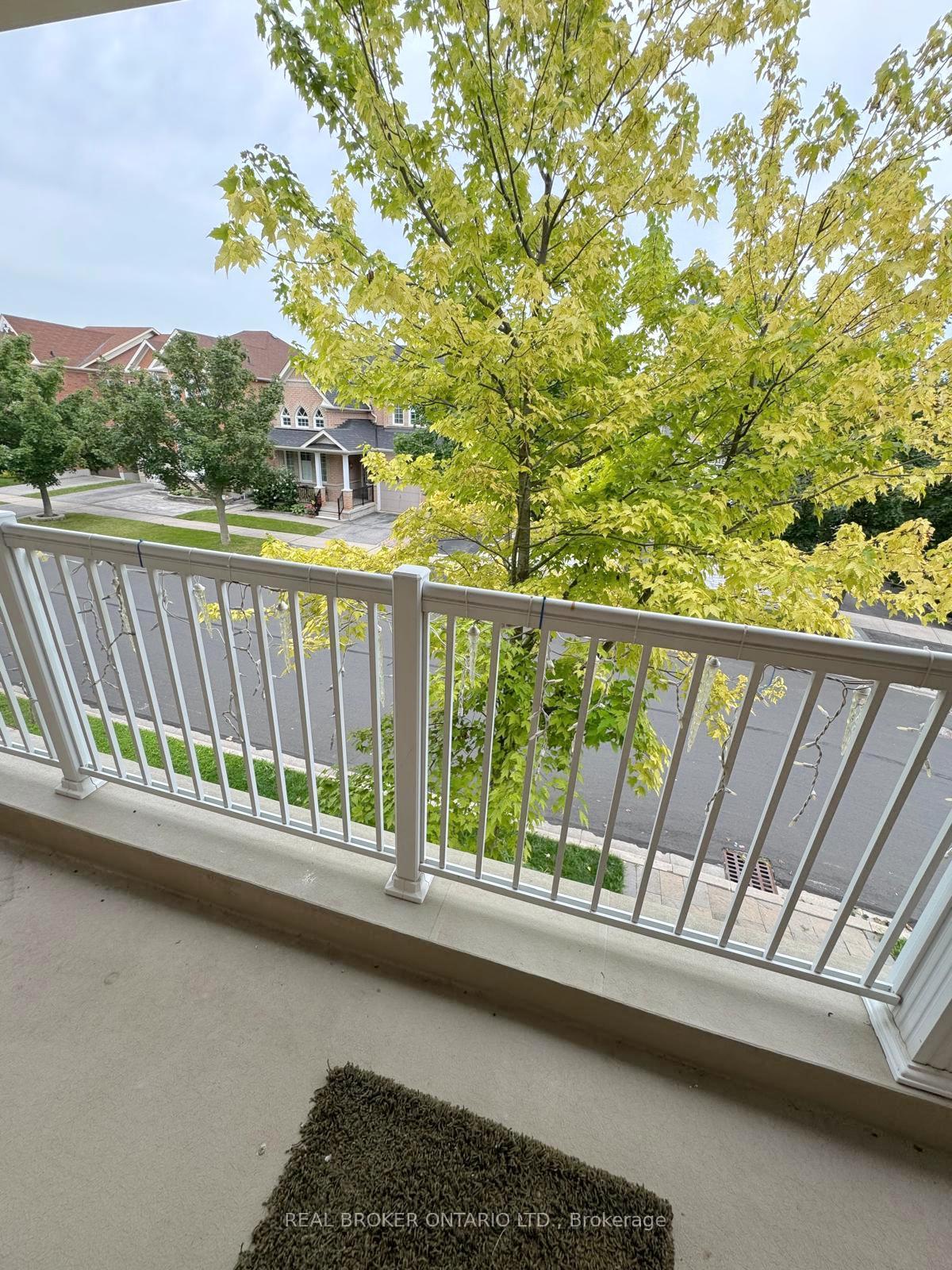 Photo 7 of 26 Forestbrook Drive, Markham, Box Grove — HOMEH