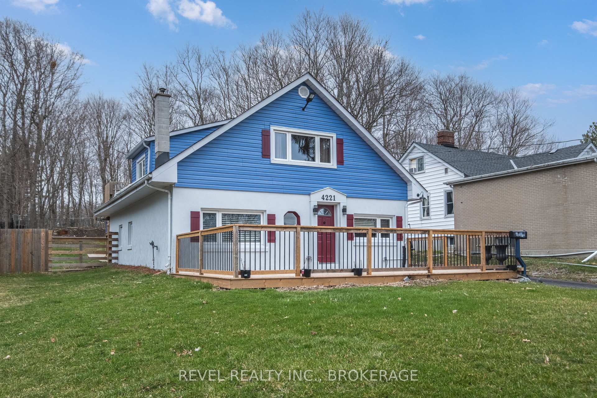 Photo 2 of 4221 Bath Road, Kingston, South of Taylor-Kidd Blvd — HOMEH