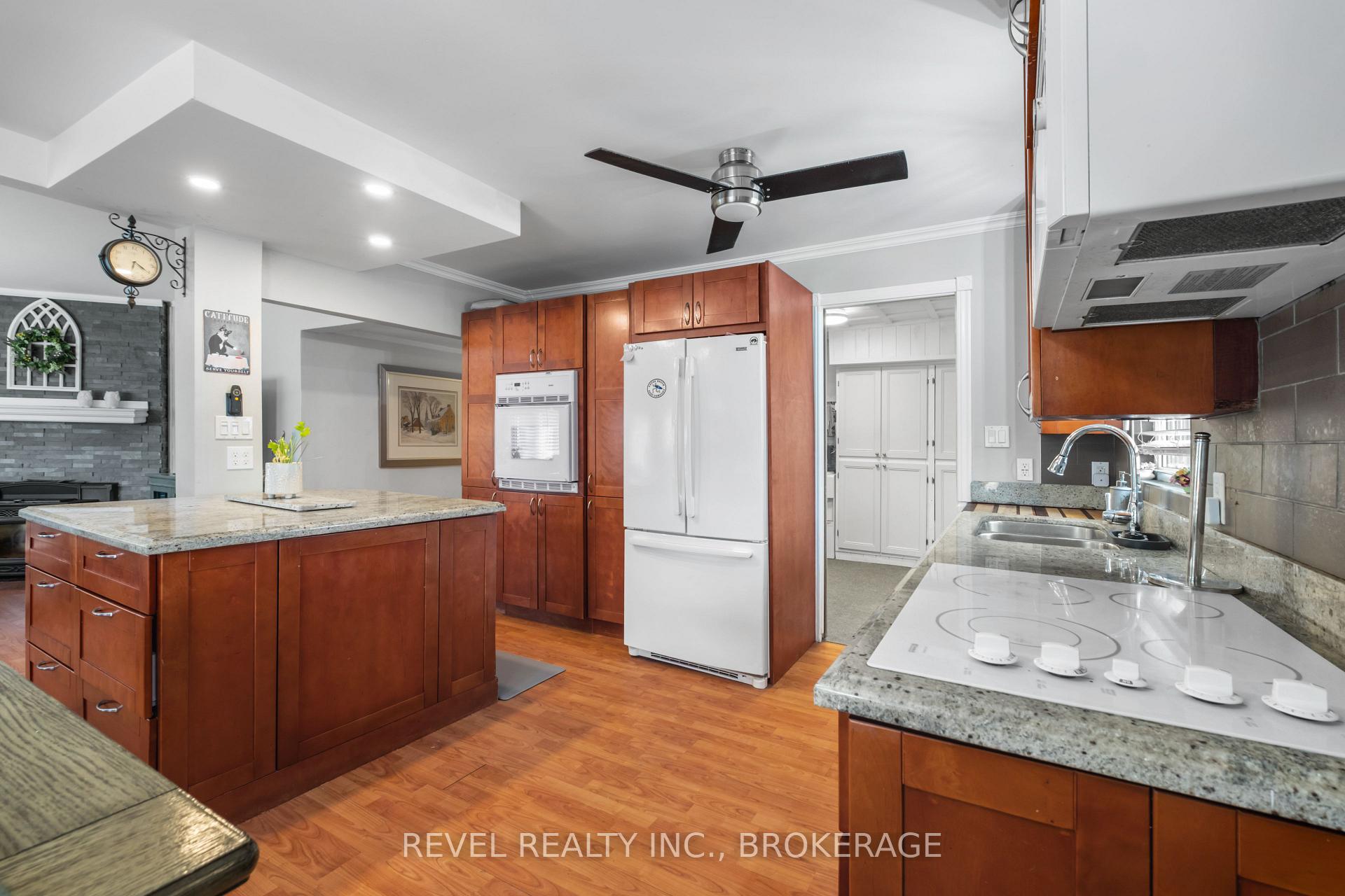 Photo 11 of 4221 Bath Road, Kingston, South of Taylor-Kidd Blvd — HOMEH