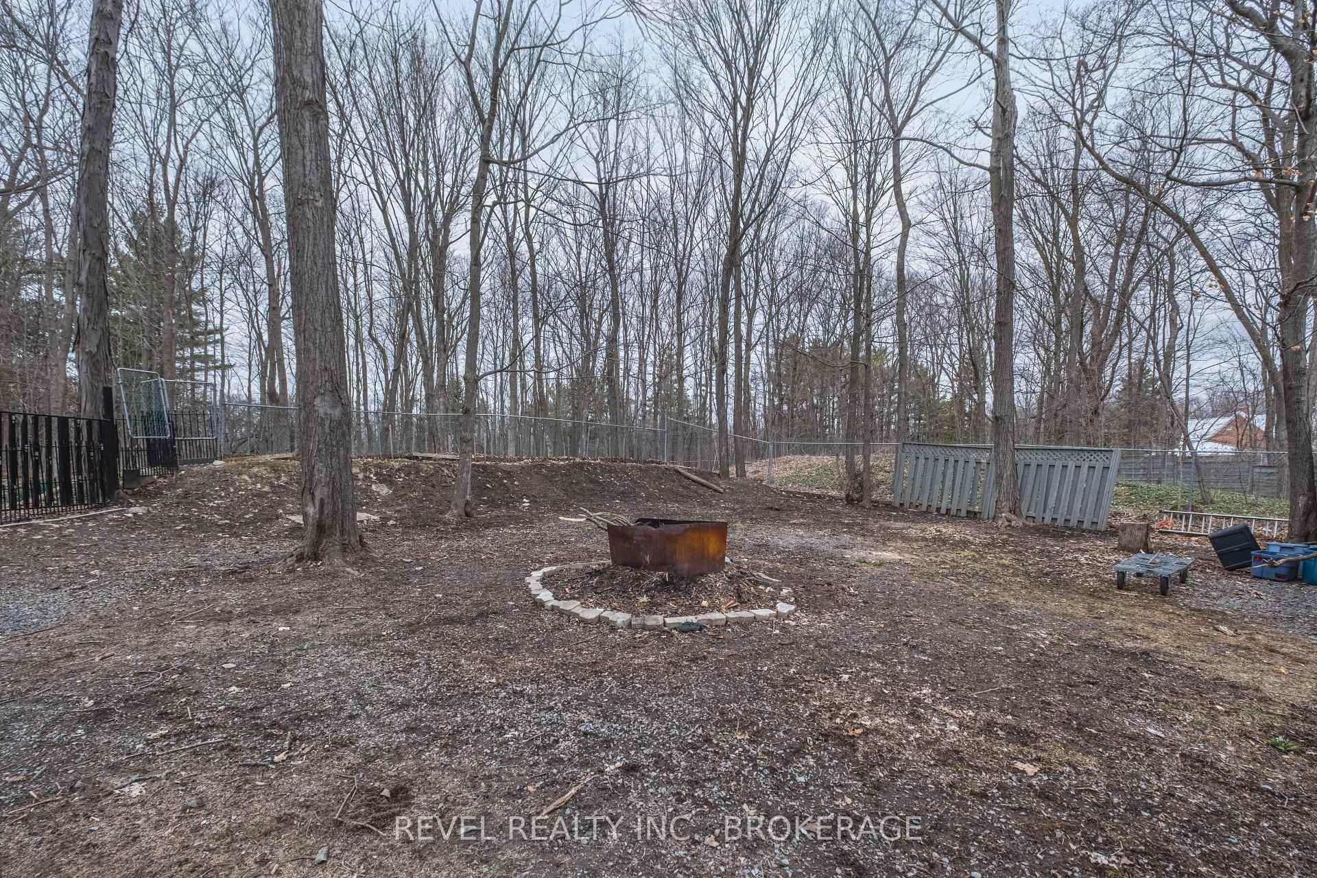 Photo 33 of 4221 Bath Road, Kingston, South of Taylor-Kidd Blvd — HOMEH