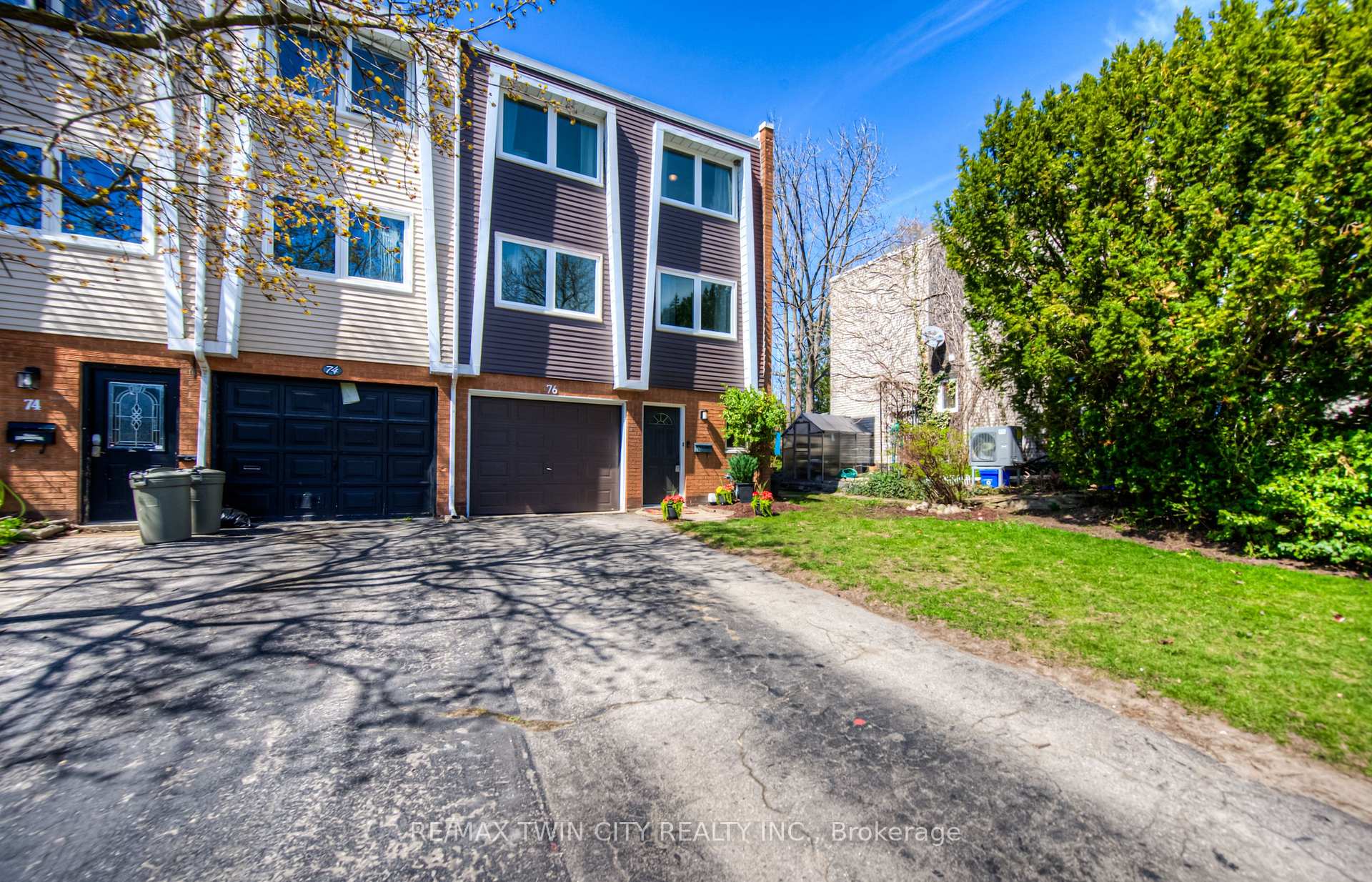 Photo 1 of 76 Charles Best Place, Kitchener — HOMEH
