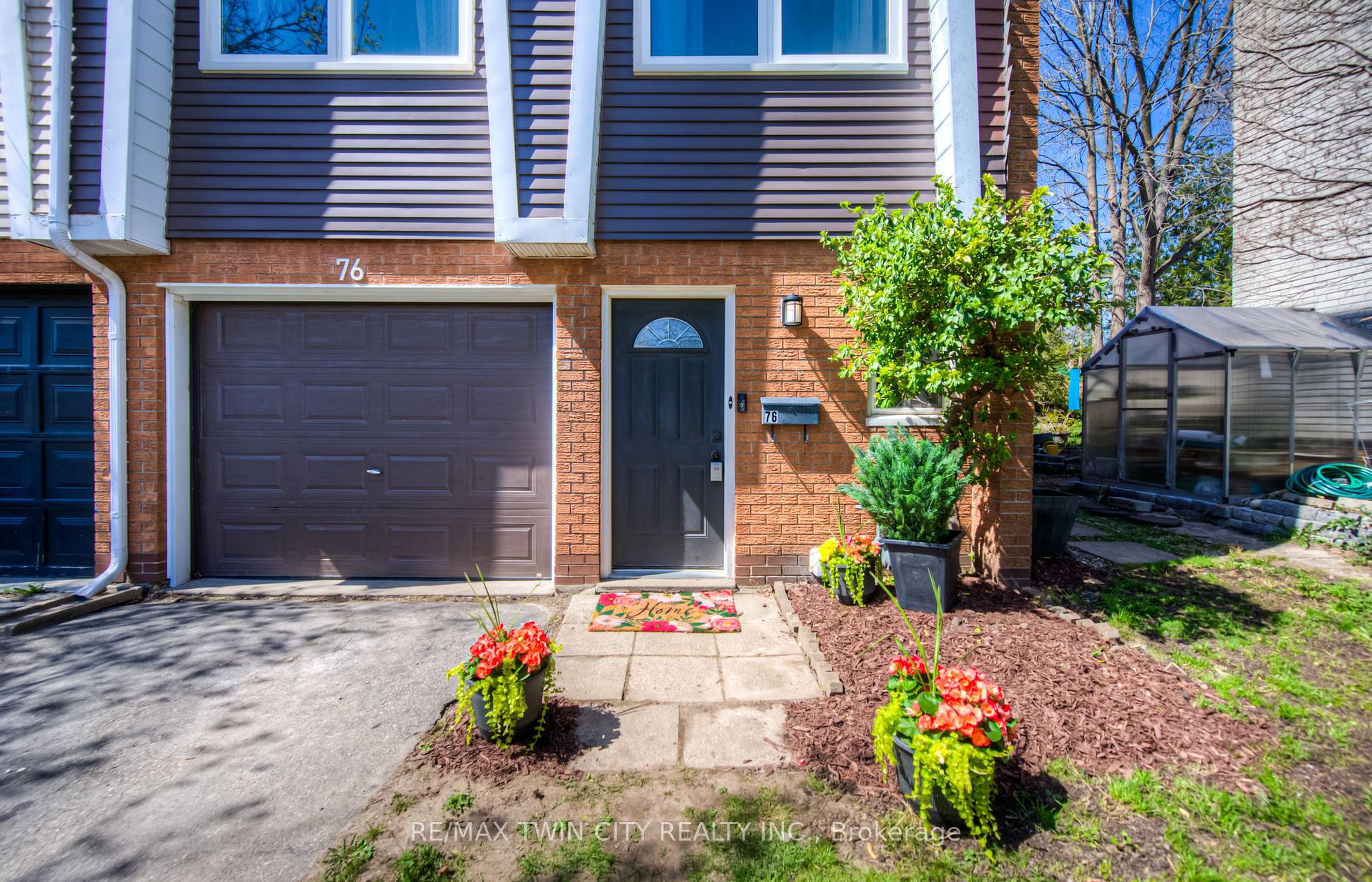 Photo 3 of 76 Charles Best Place, Kitchener — HOMEH