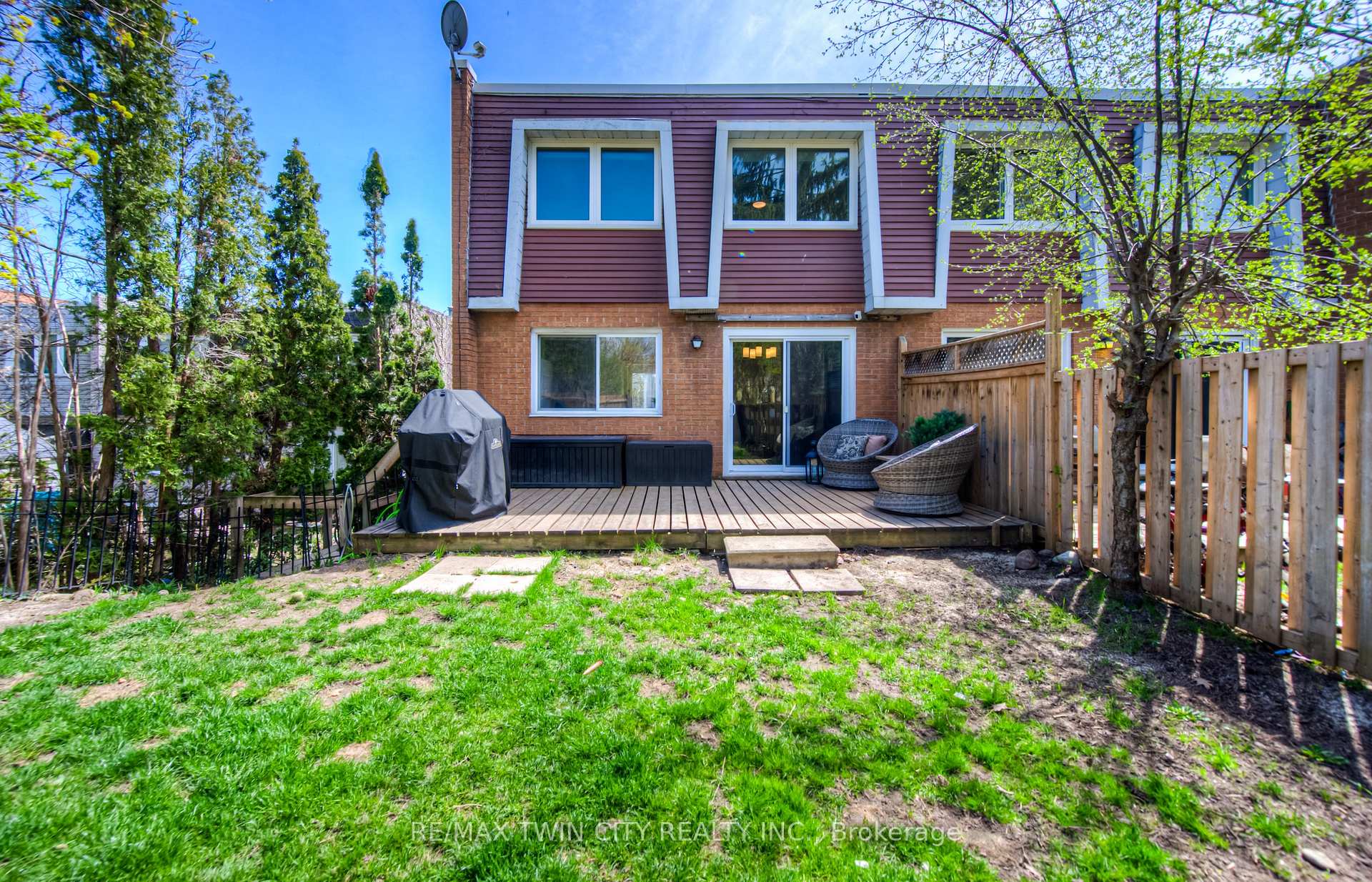 Photo 37 of 76 Charles Best Place, Kitchener — HOMEH