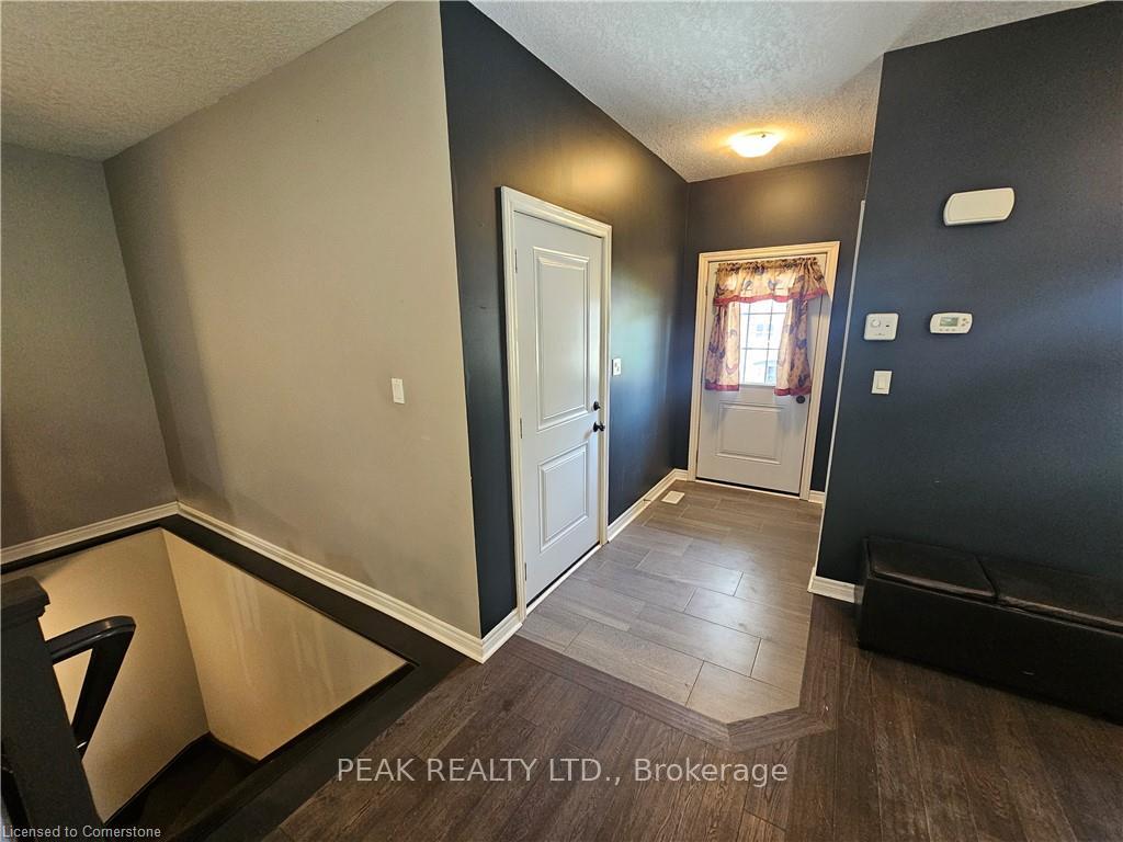 Photo 5 of 26 Ann Street S, Minto — HOMEH