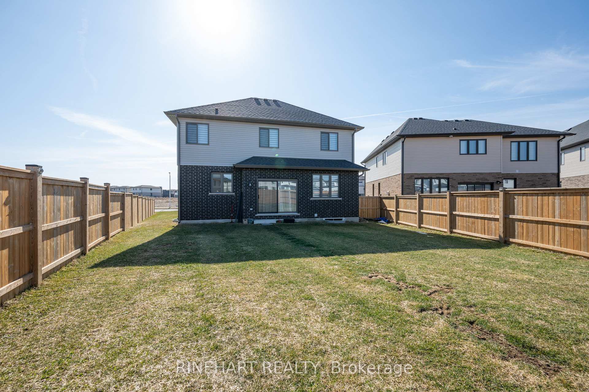 Photo 33 of 85 Poole Crescent, Middlesex Centre, Rural Middlesex Centre — HOMEH