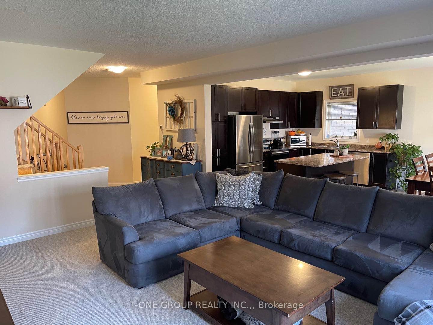 Photo 7 of 26 Bethune Avenue, Hamilton, Rural Glanbrook — HOMEH
