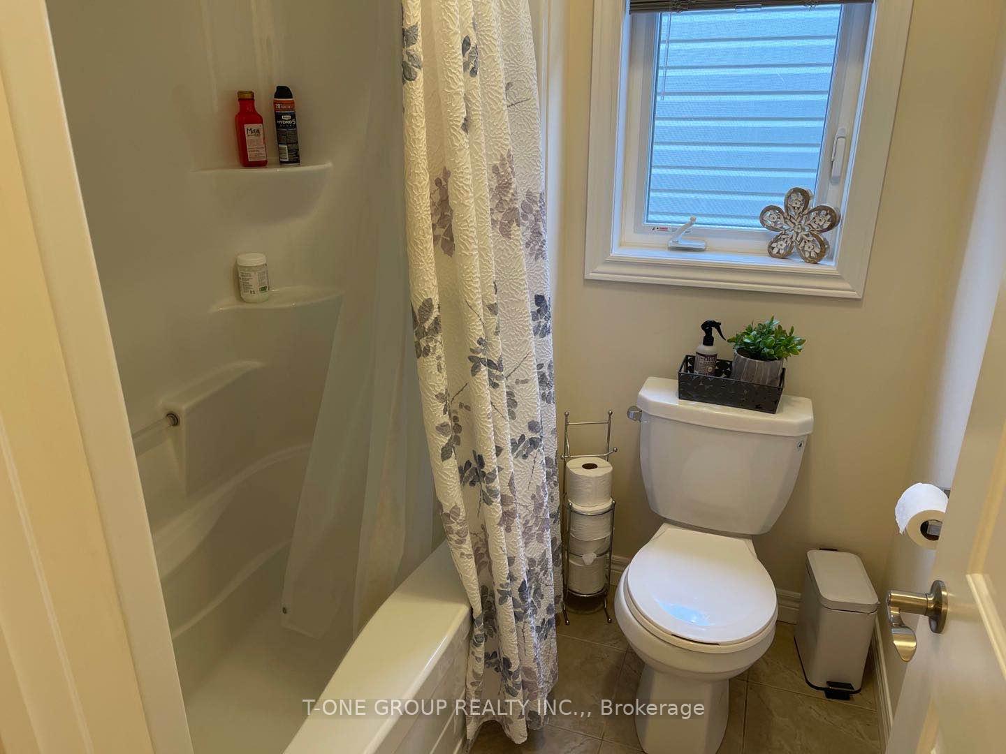 Photo 13 of 26 Bethune Avenue, Hamilton, Rural Glanbrook — HOMEH