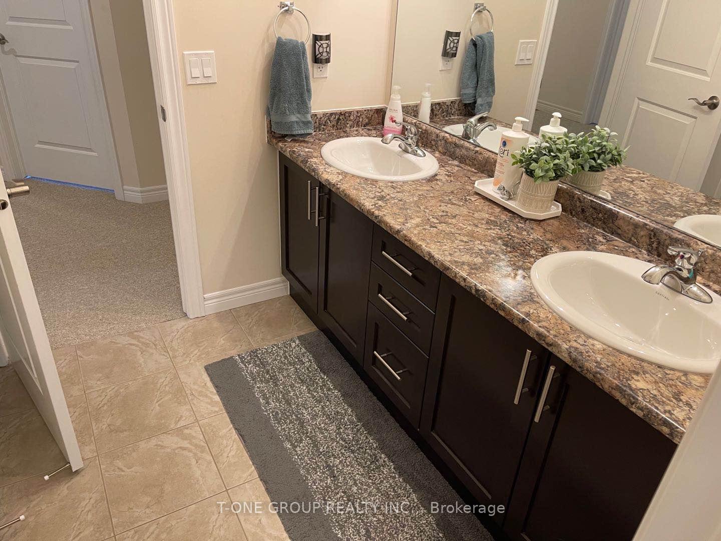 Photo 14 of 26 Bethune Avenue, Hamilton, Rural Glanbrook — HOMEH