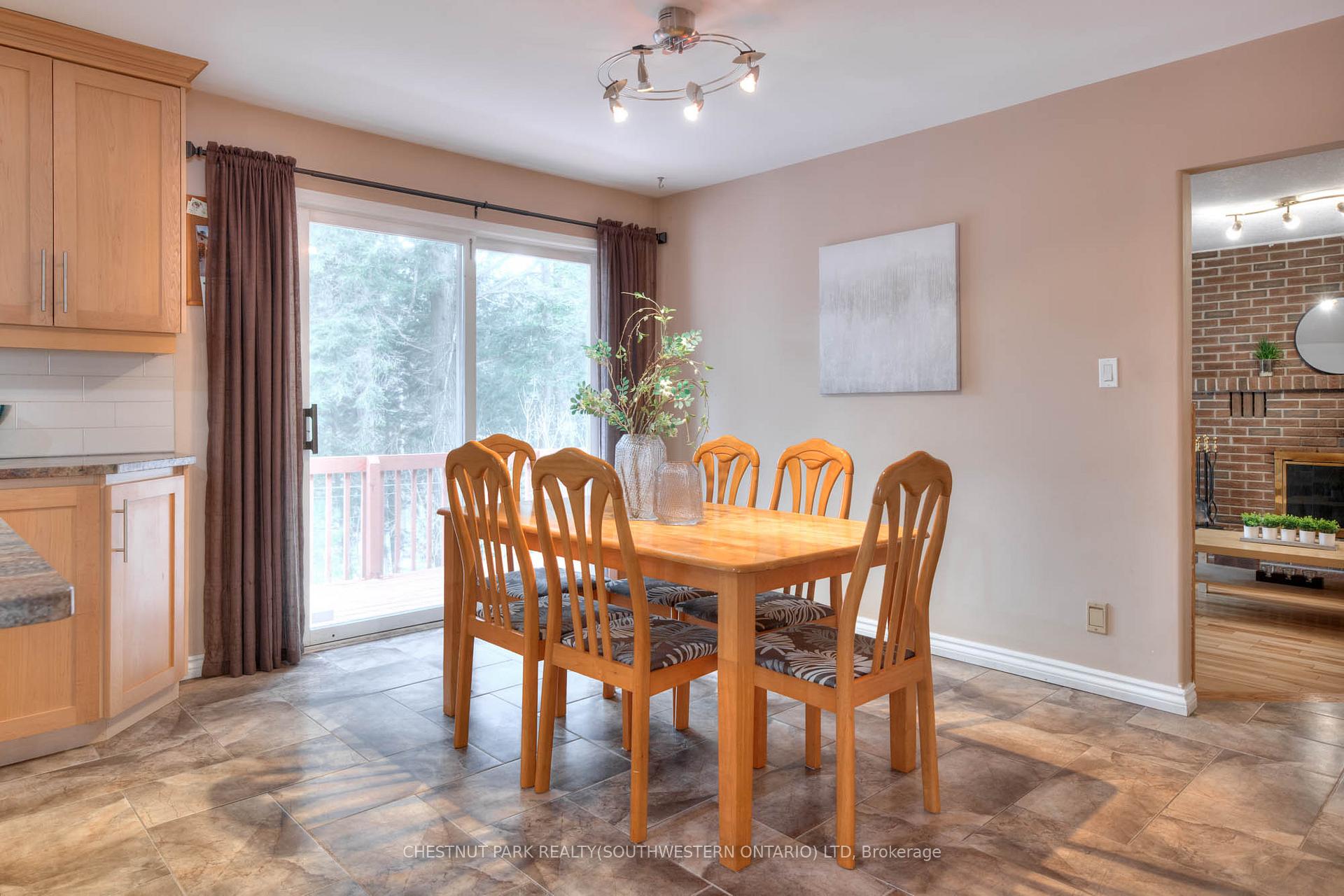 Photo 10 of 105 Sabrina Crescent, Kitchener — HOMEH