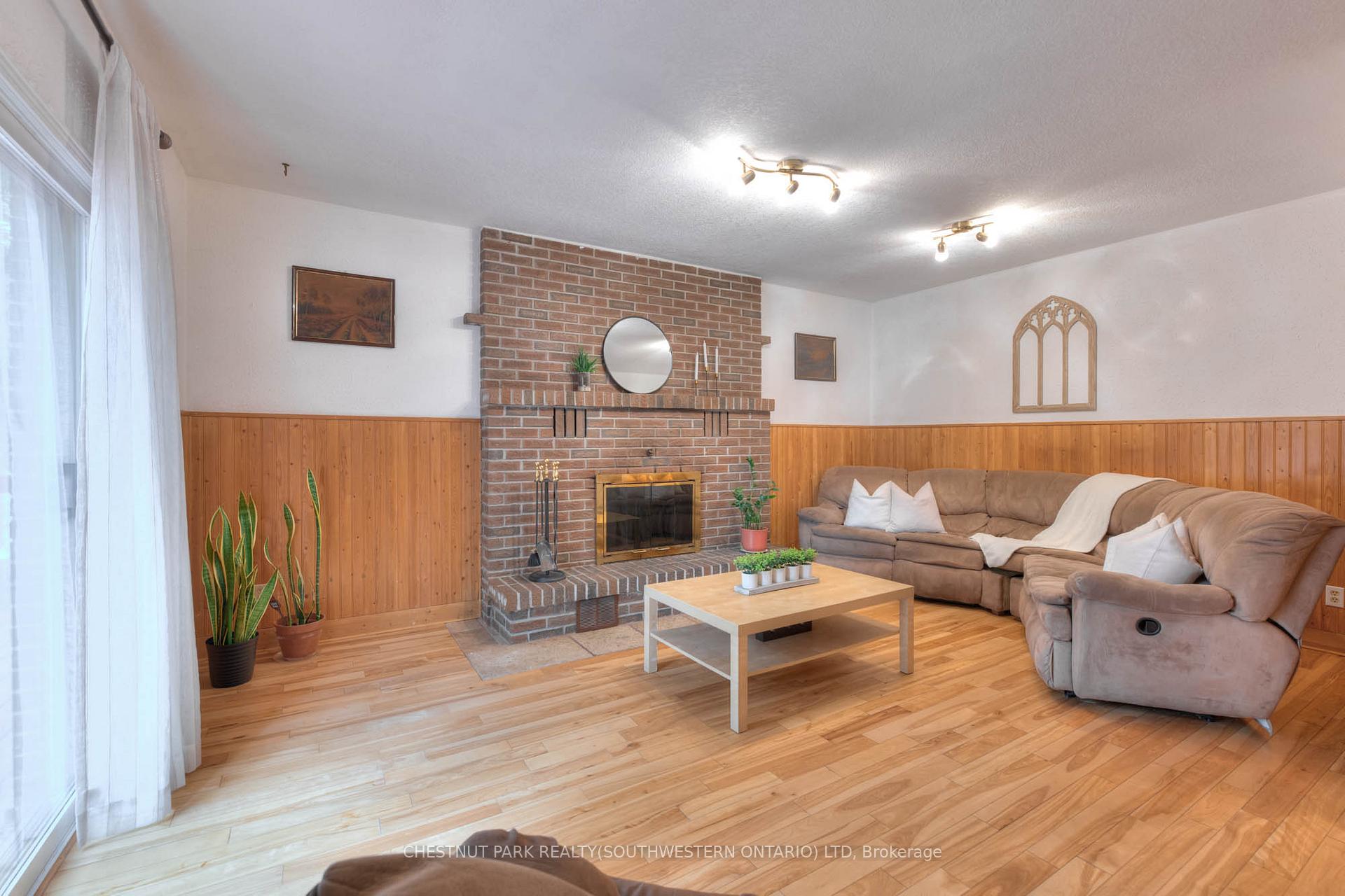 Photo 14 of 105 Sabrina Crescent, Kitchener — HOMEH