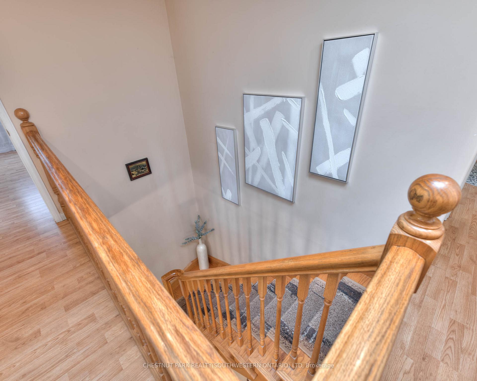Photo 20 of 105 Sabrina Crescent, Kitchener — HOMEH