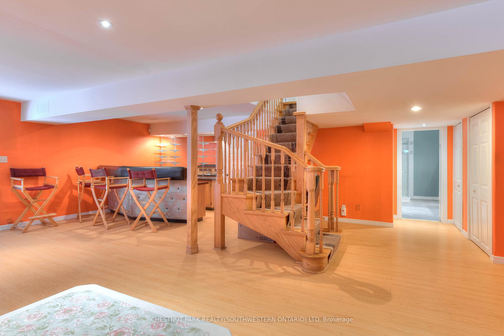 Photo 35 of 105 Sabrina Crescent, Kitchener — HOMEH