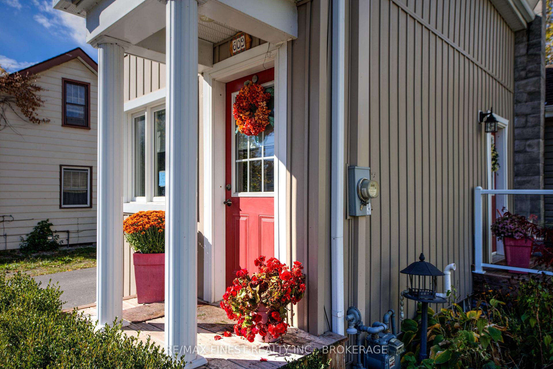 Photo 4 of 609 Union Street, Kingston, Central City West — HOMEH
