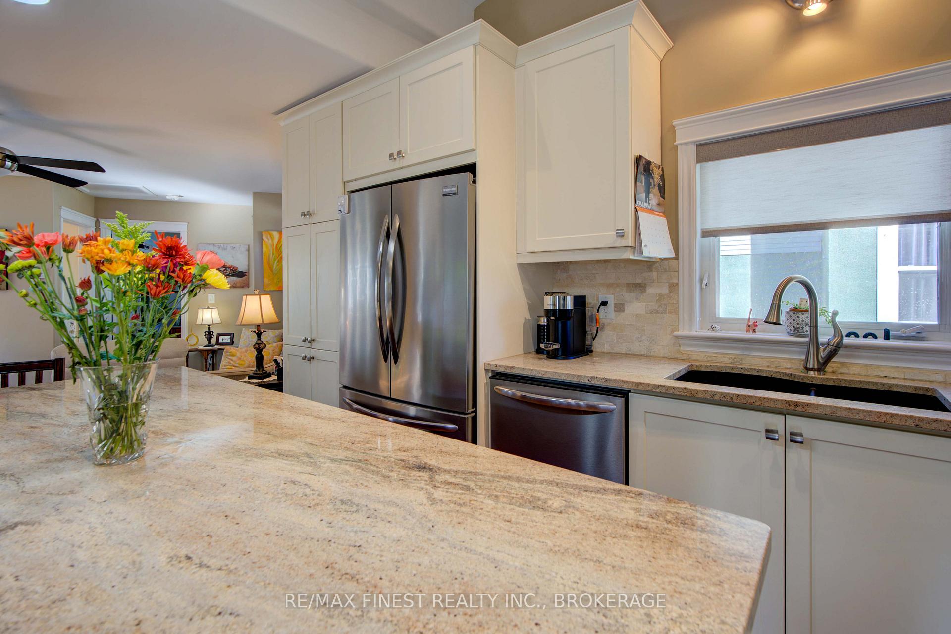 Photo 13 of 609 Union Street, Kingston, Central City West — HOMEH