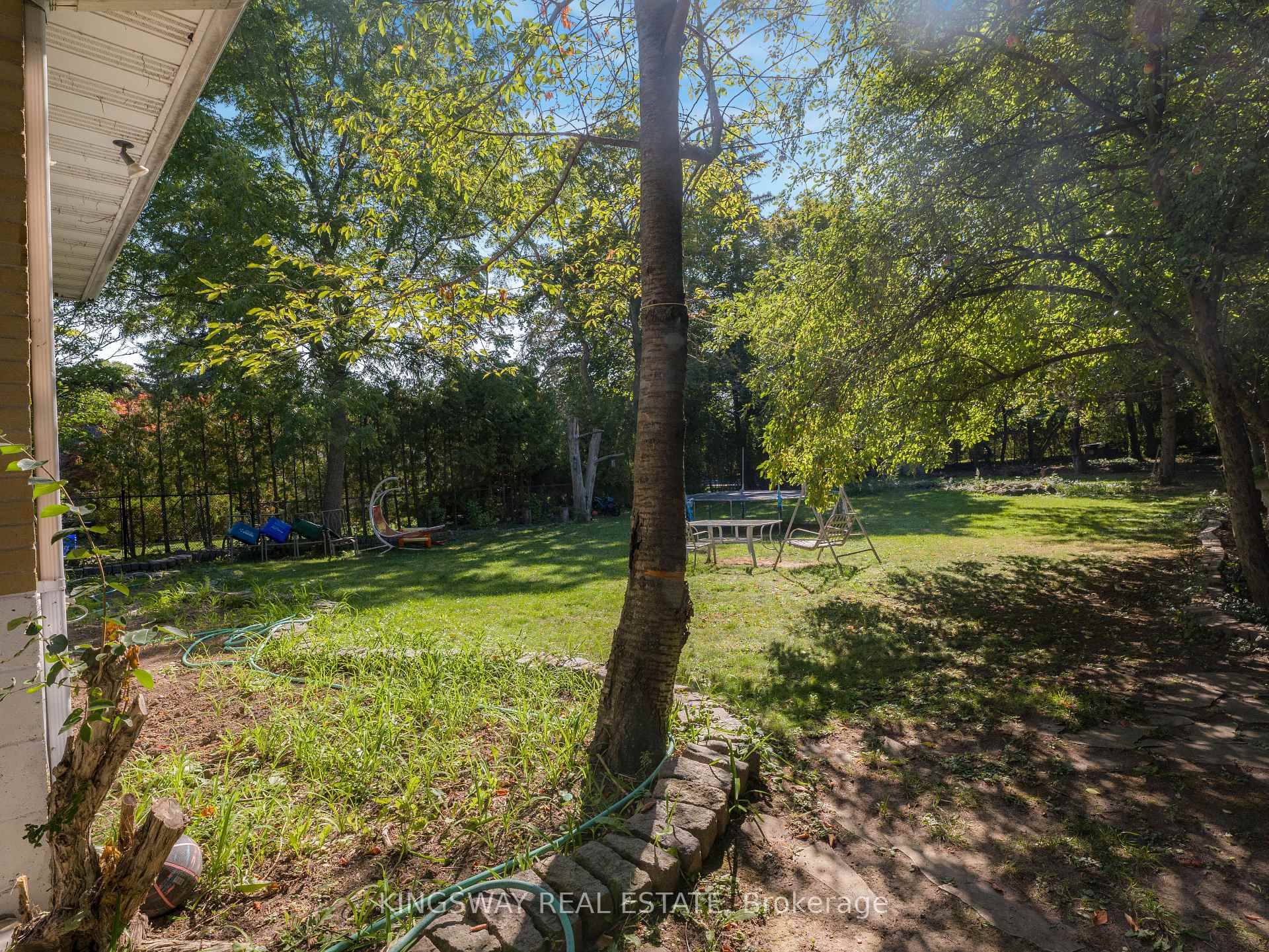Photo 8 of 41 Kirk Drive, Markham, Royal Orchard — HOMEH