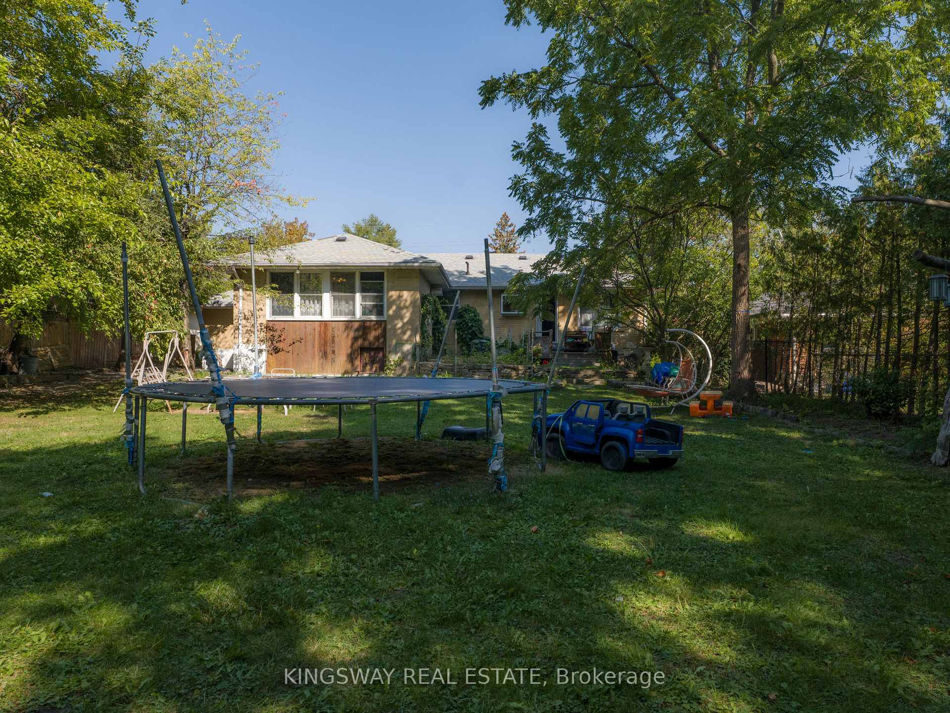Photo 11 of 41 Kirk Drive, Markham, Royal Orchard — HOMEH