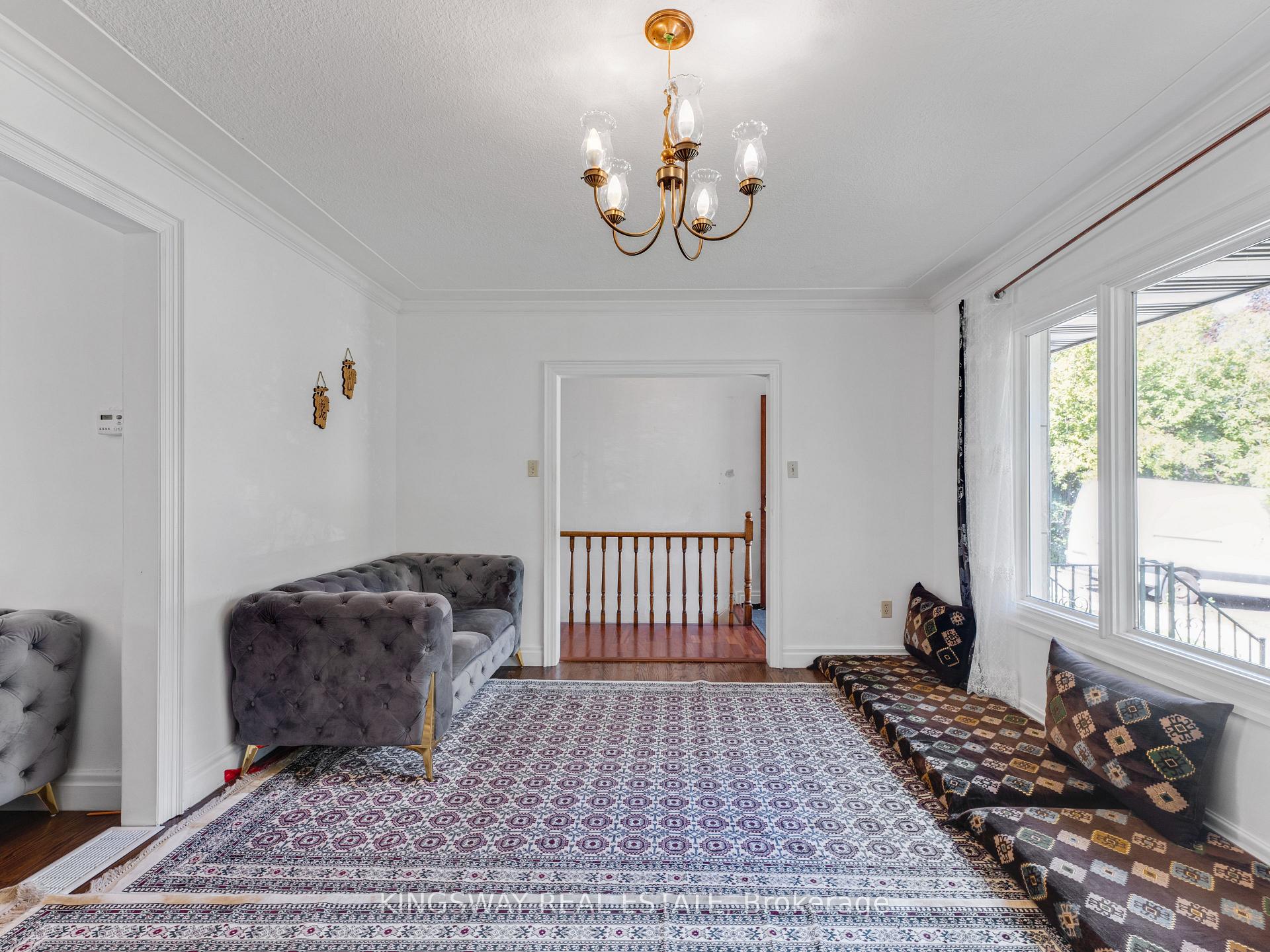 Photo 15 of 41 Kirk Drive, Markham, Royal Orchard — HOMEH
