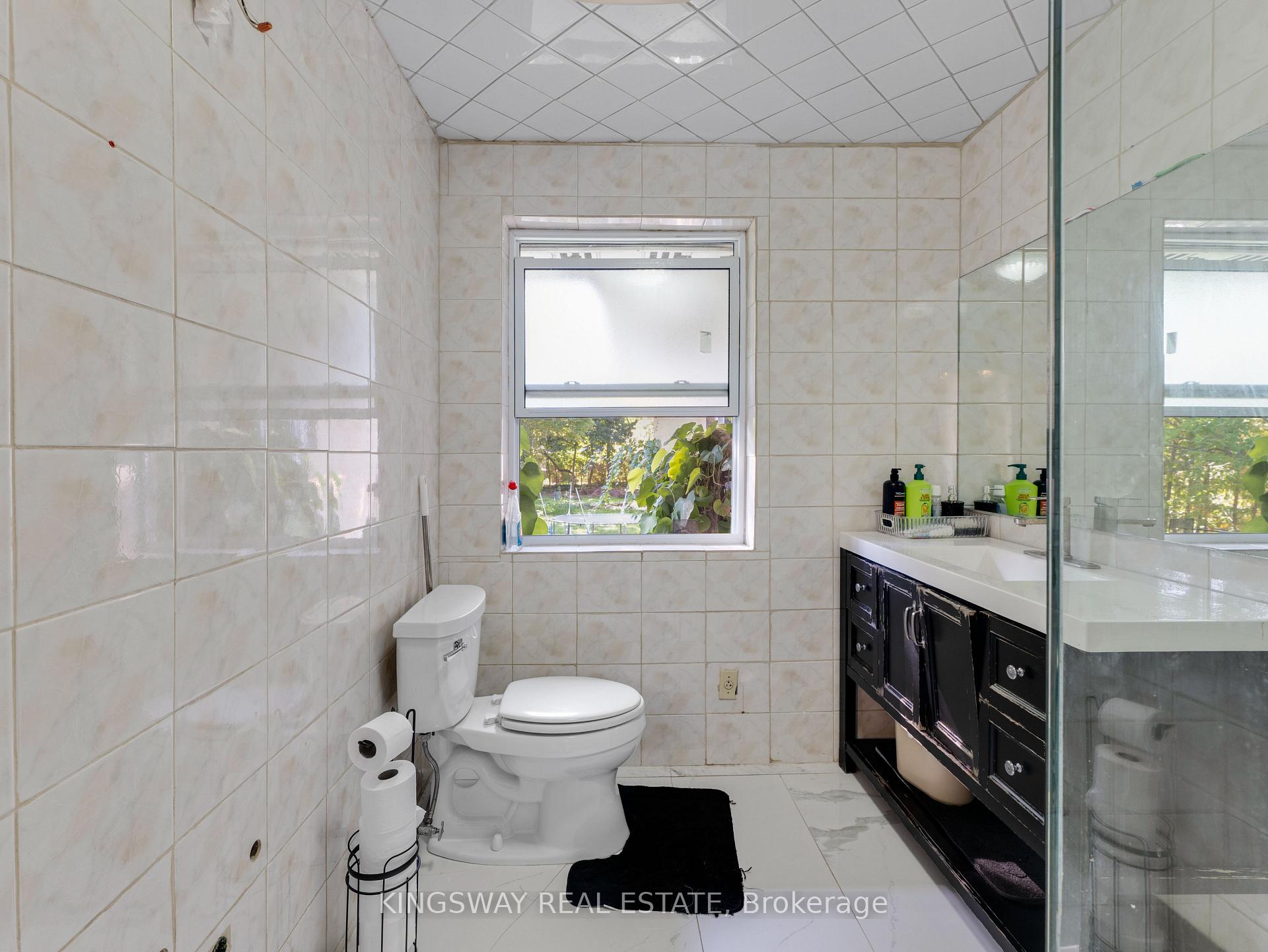 Photo 22 of 41 Kirk Drive, Markham, Royal Orchard — HOMEH