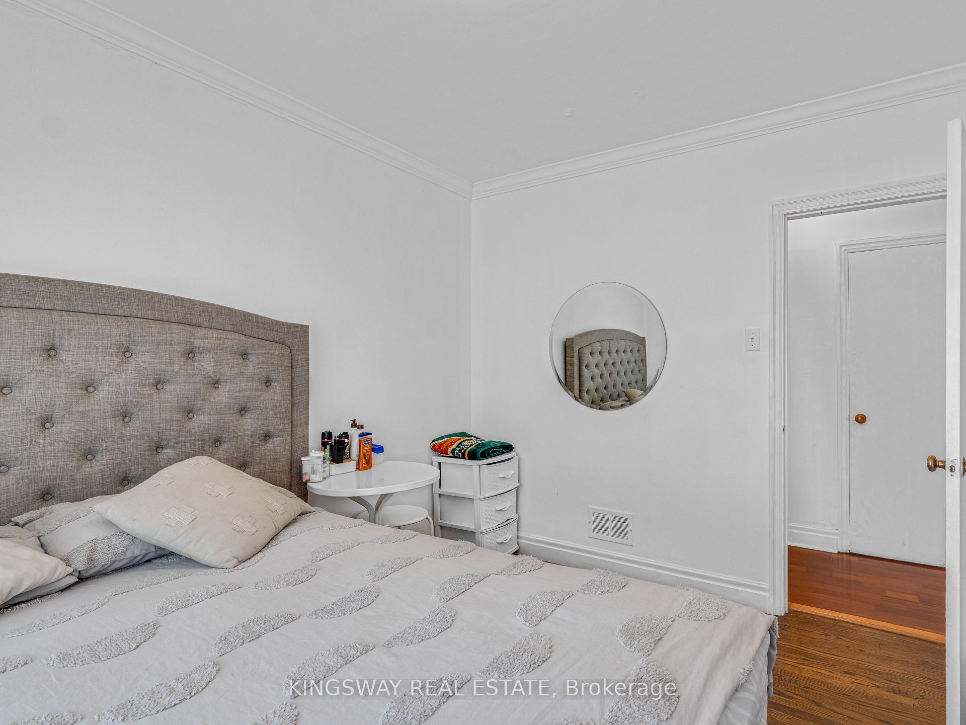 Photo 24 of 41 Kirk Drive, Markham, Royal Orchard — HOMEH