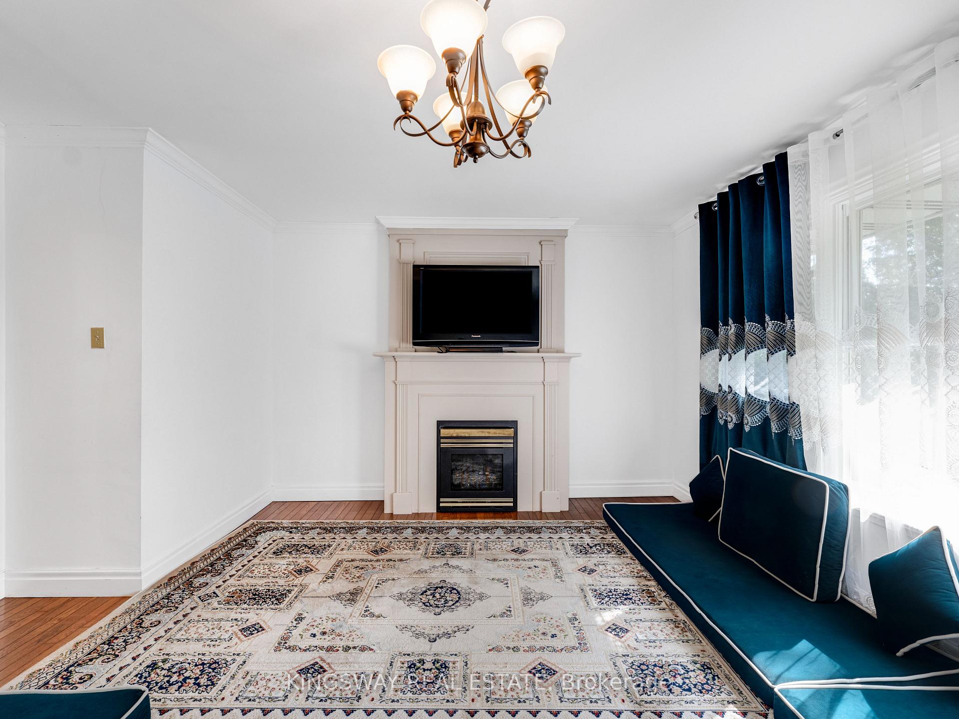 Photo 29 of 41 Kirk Drive, Markham, Royal Orchard — HOMEH