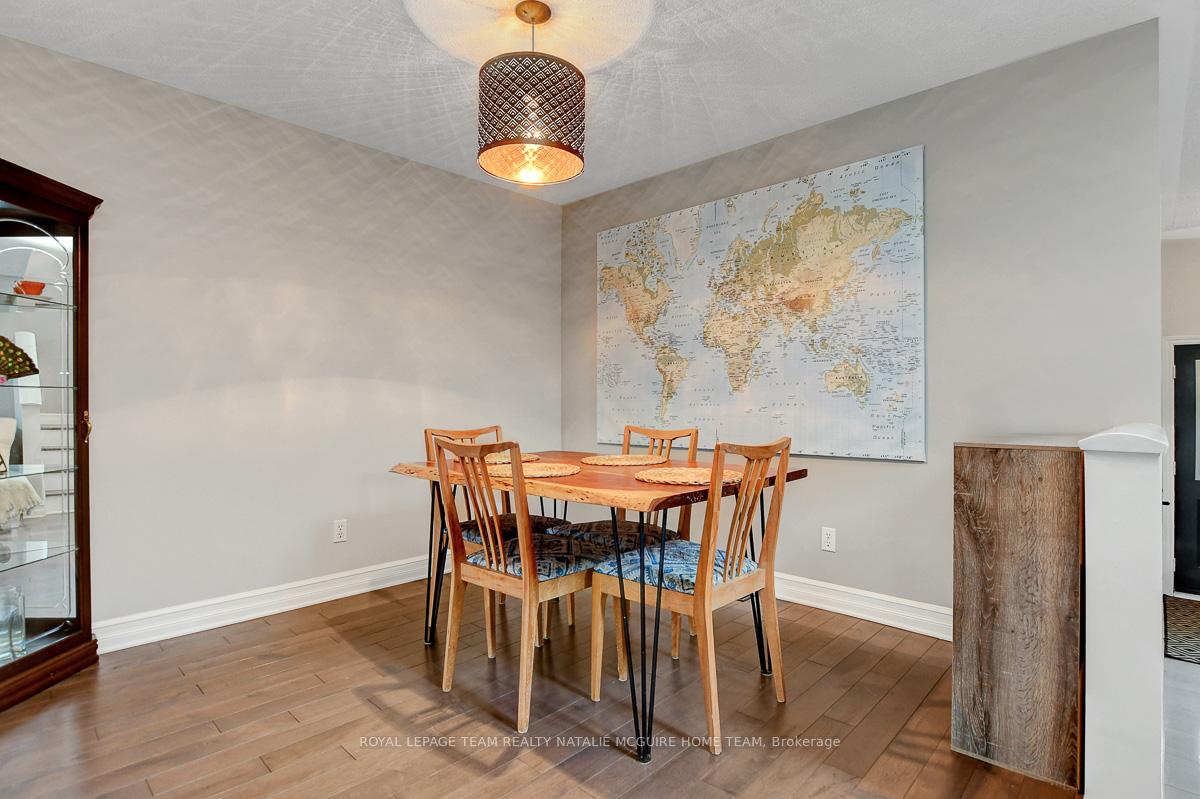 Photo 11 of 9 Meadowbreeze Drive, Ottawa, Kanata - Emerald Meadows/Trailwest — HOMEH