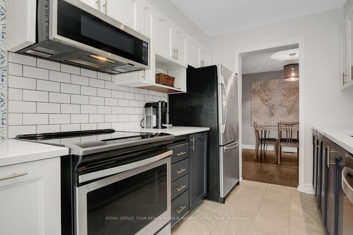 Photo 17 of 9 Meadowbreeze Drive, Ottawa, Kanata - Emerald Meadows/Trailwest — HOMEH