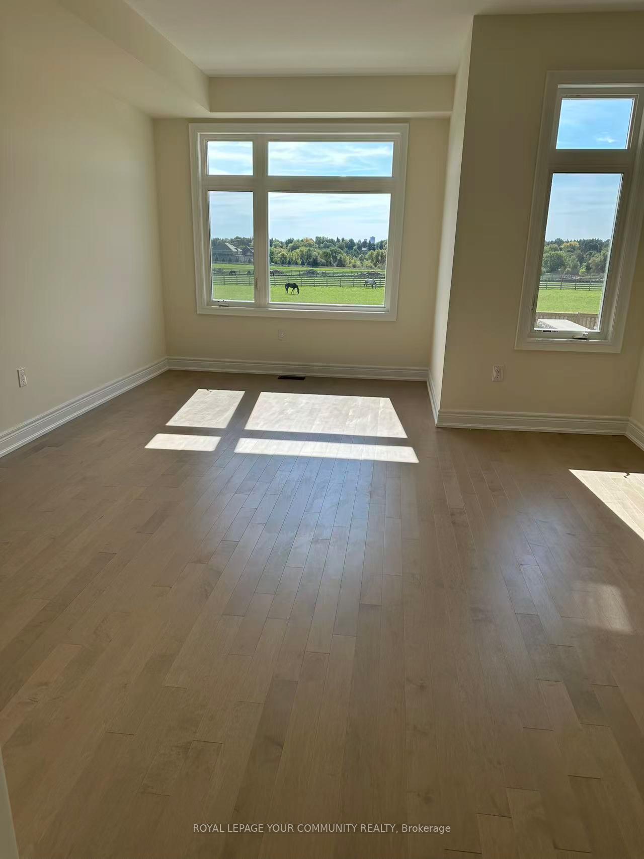 Photo 5 of 161 Berczy Green Drive, Markham, Rural Markham — HOMEH