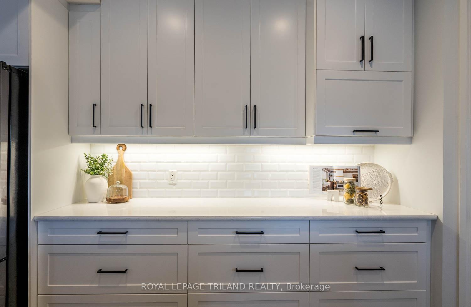 Photo 13 of Unit 75, 41 Earlscourt Terrace, Middlesex Centre, Kilworth — HOMEH