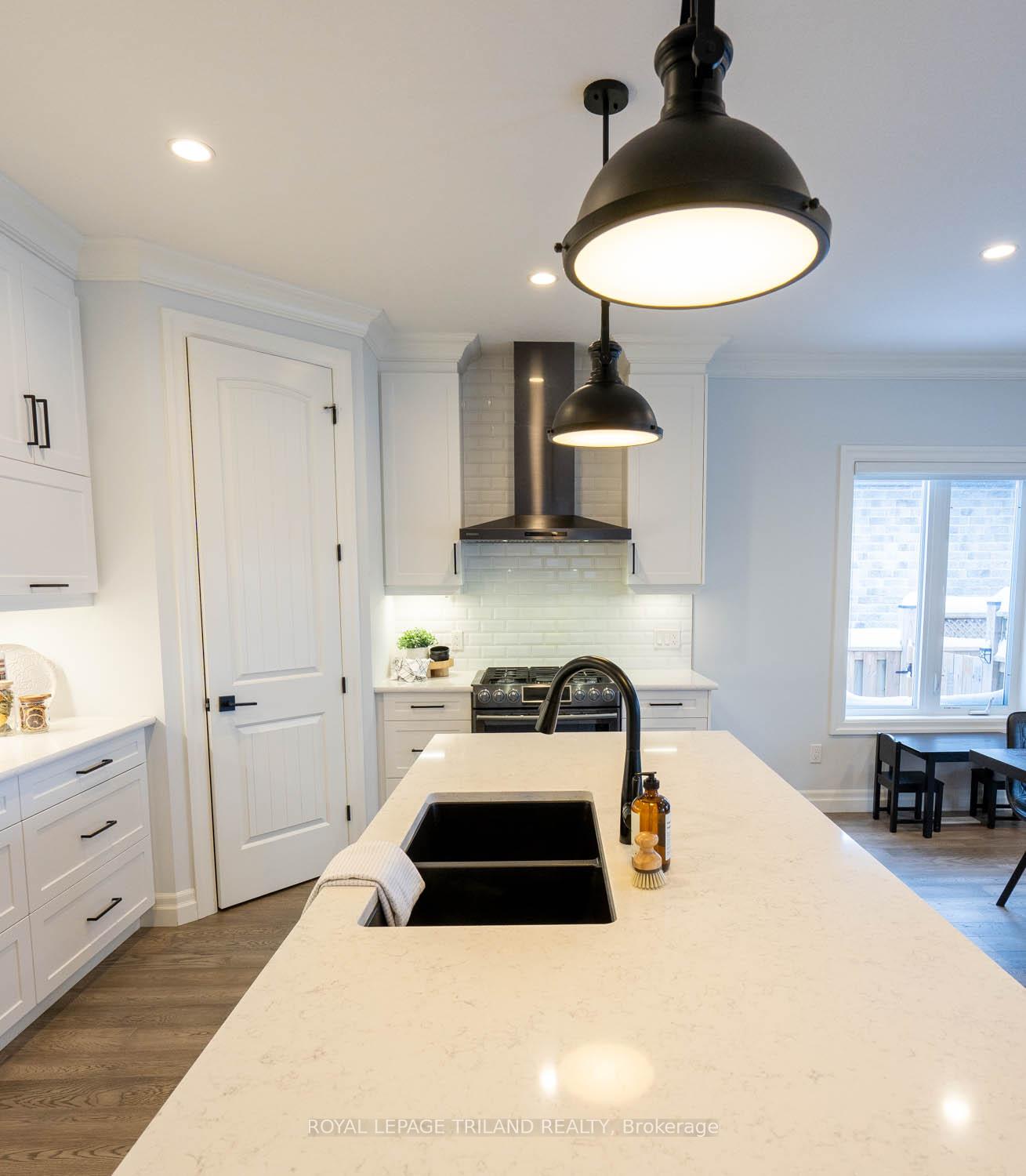 Photo 39 of Unit 75, 41 Earlscourt Terrace, Middlesex Centre, Kilworth — HOMEH