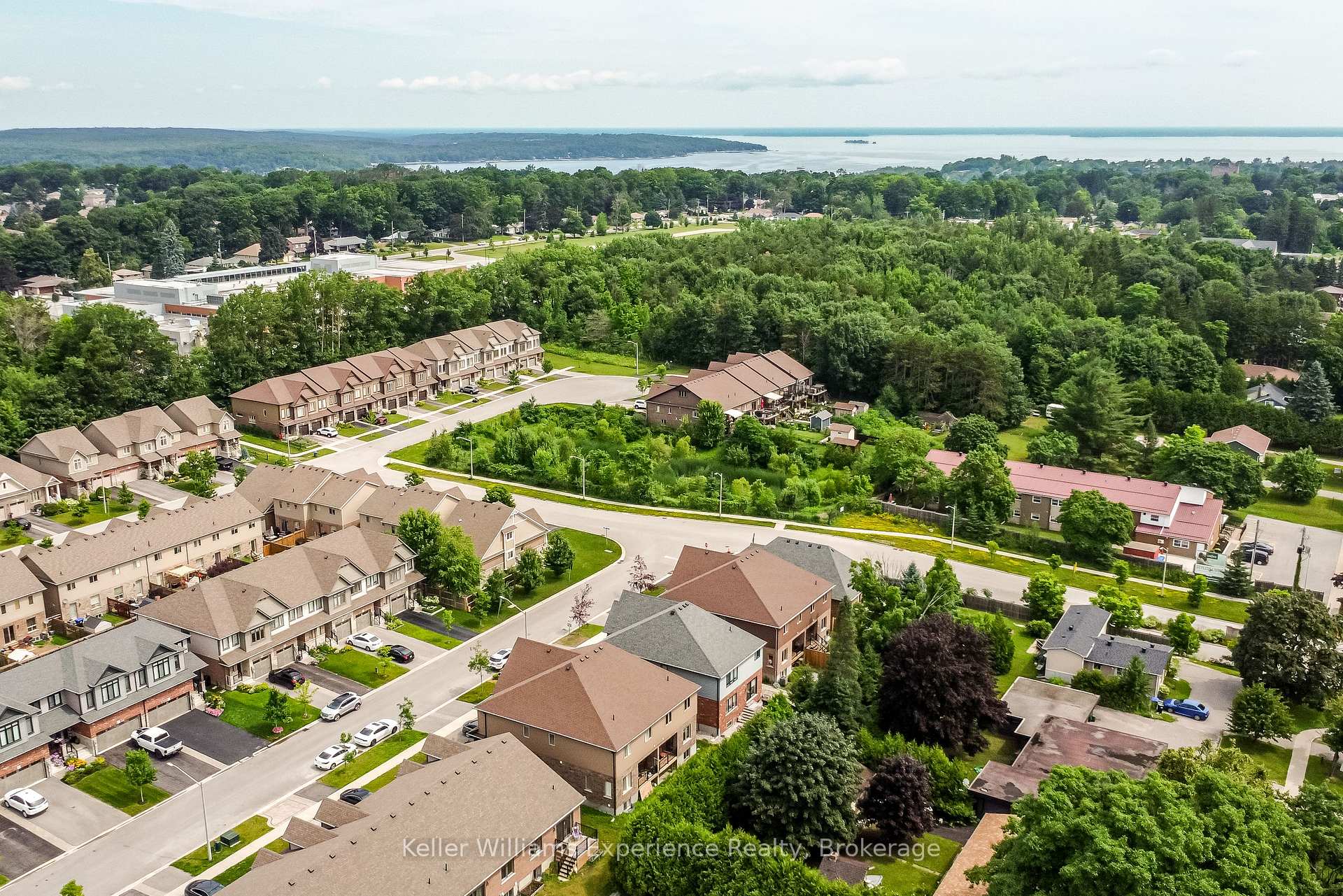 Photo 3 of 961 Wright Drive, Midland — HOMEH