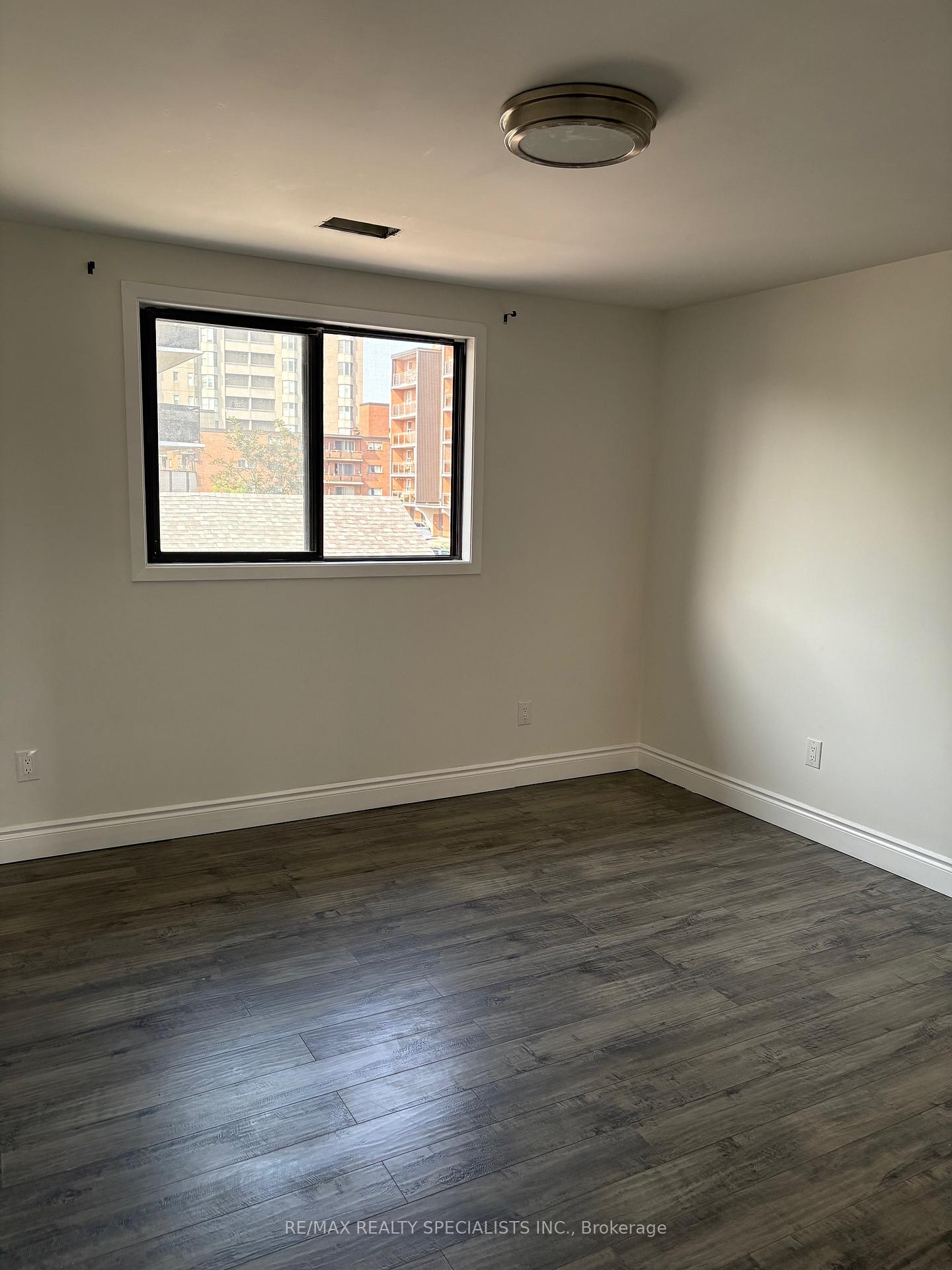 Photo 3 of 515 Concession Street, Hamilton, Eastmount — HOMEH