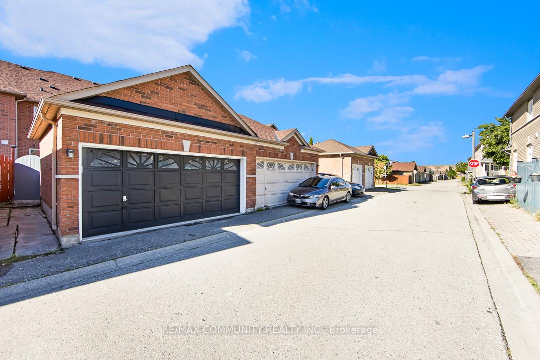 Photo 27 of 2330 Bur Oak Avenue, Markham, Greensborough — HOMEH