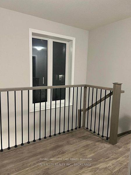 Photo 18 of 94 Aquasanta Crescent, Hamilton, Ryckmans — HOMEH