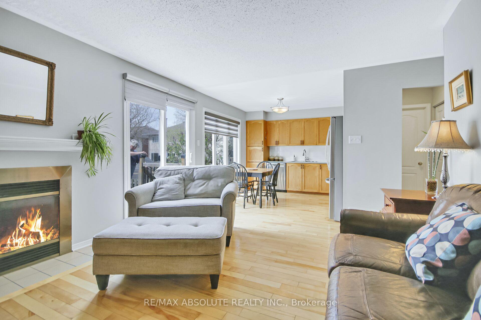 Photo 12 of 52 Grassy Plains Drive, Ottawa, Kanata - Emerald Meadows/Trailwest — HOMEH