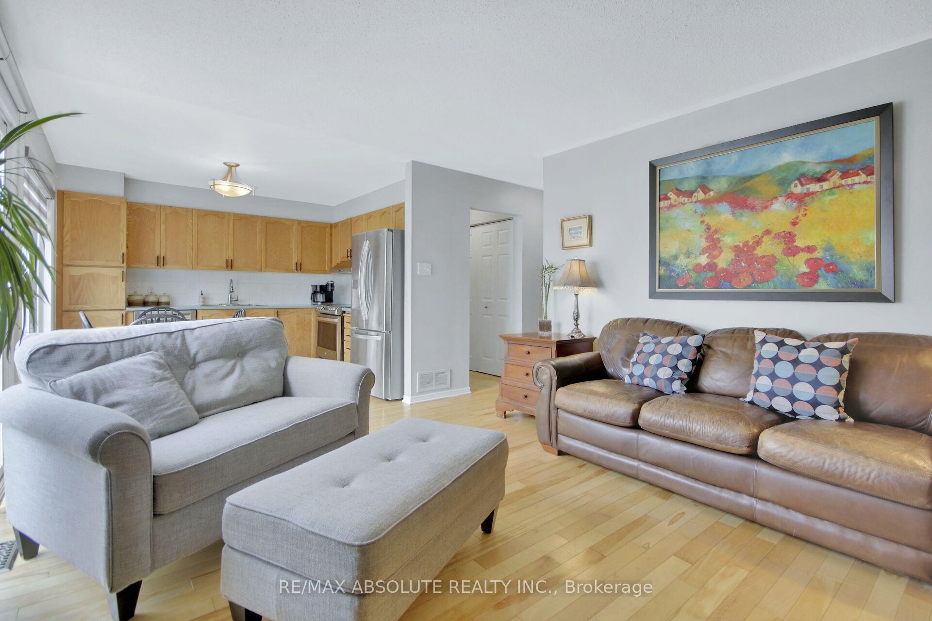 Photo 13 of 52 Grassy Plains Drive, Ottawa, Kanata - Emerald Meadows/Trailwest — HOMEH