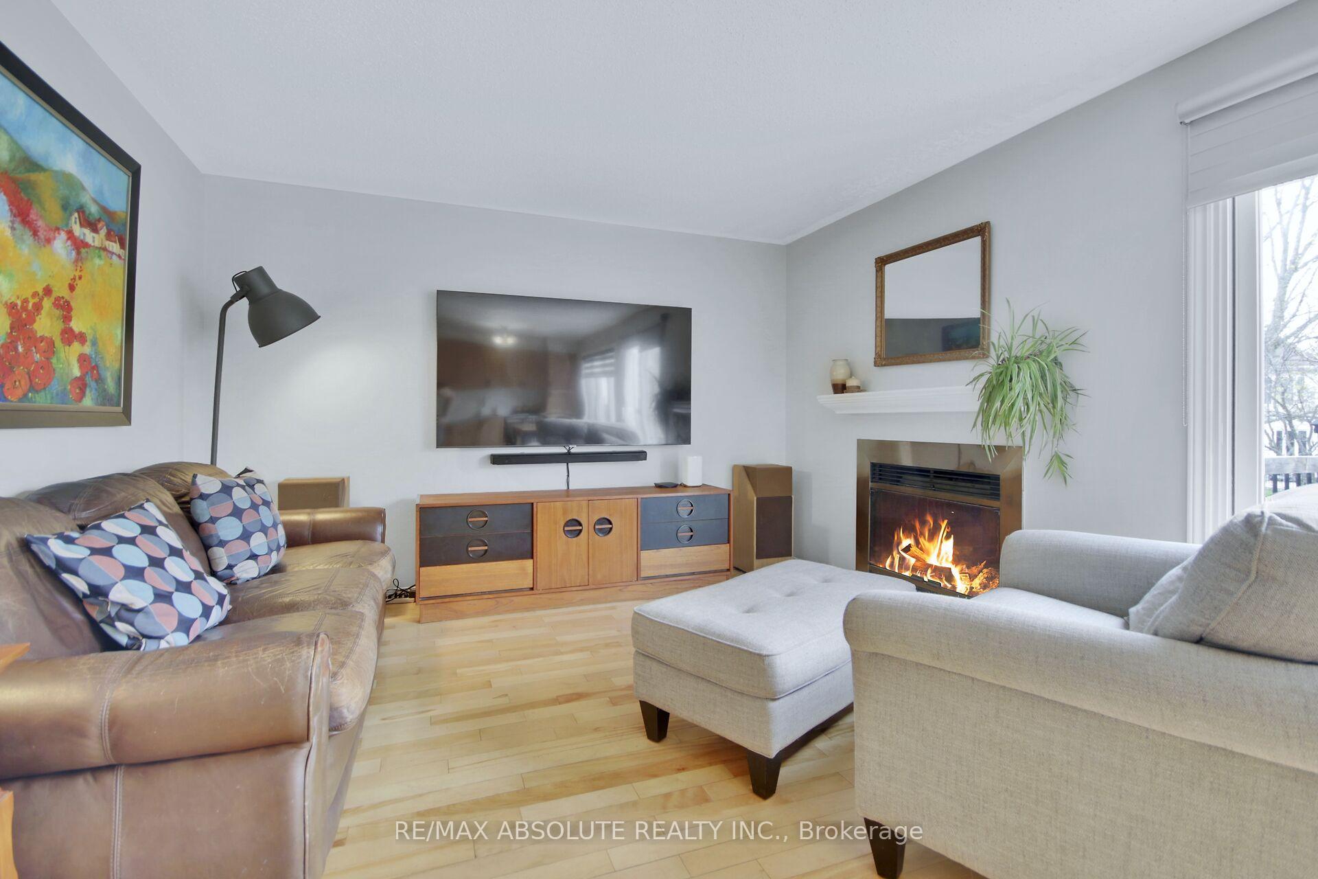 Photo 14 of 52 Grassy Plains Drive, Ottawa, Kanata - Emerald Meadows/Trailwest — HOMEH