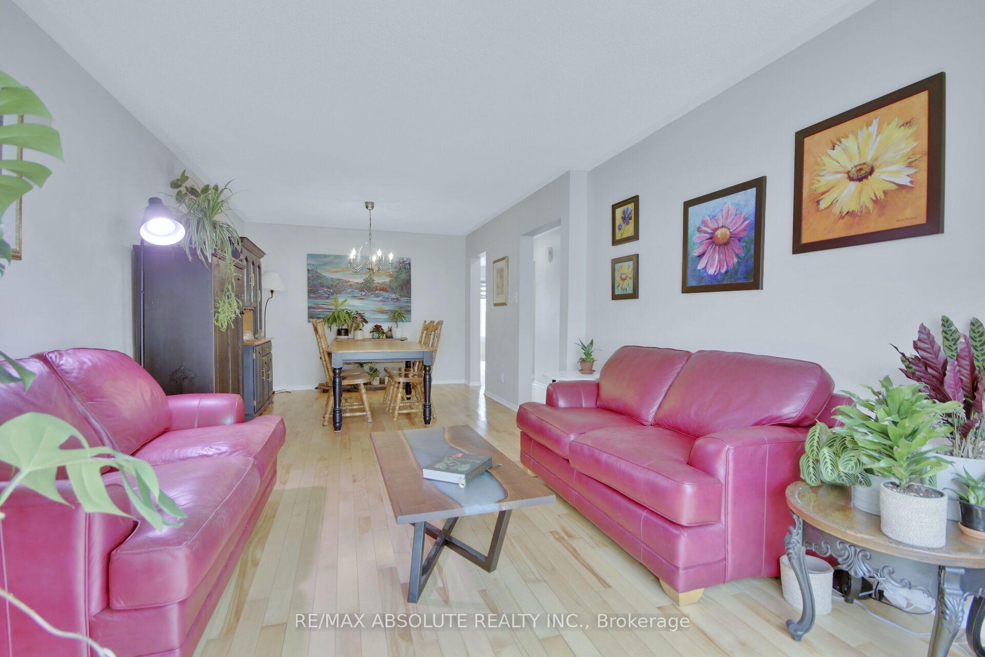 Photo 19 of 52 Grassy Plains Drive, Ottawa, Kanata - Emerald Meadows/Trailwest — HOMEH