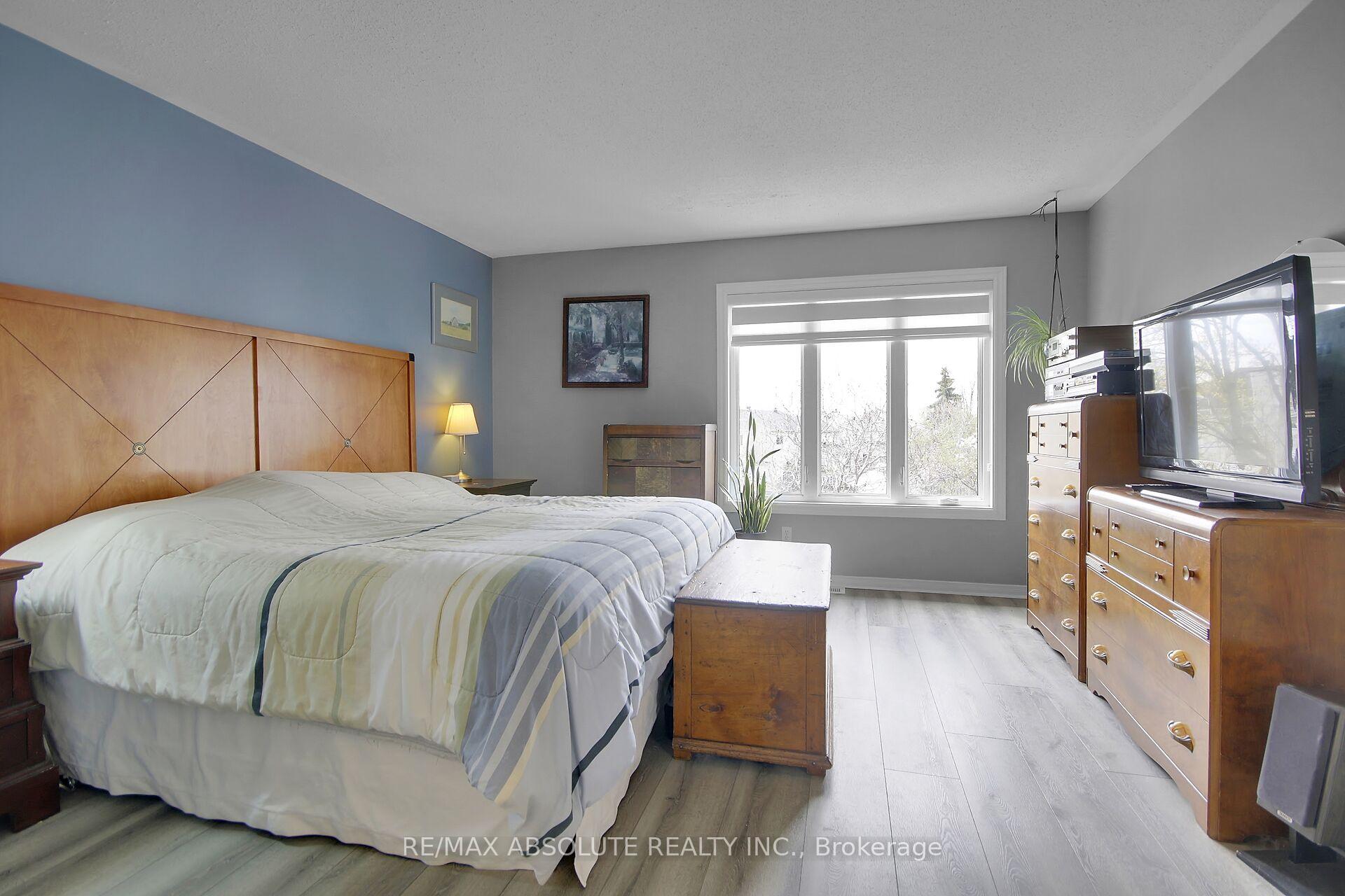 Photo 22 of 52 Grassy Plains Drive, Ottawa, Kanata - Emerald Meadows/Trailwest — HOMEH