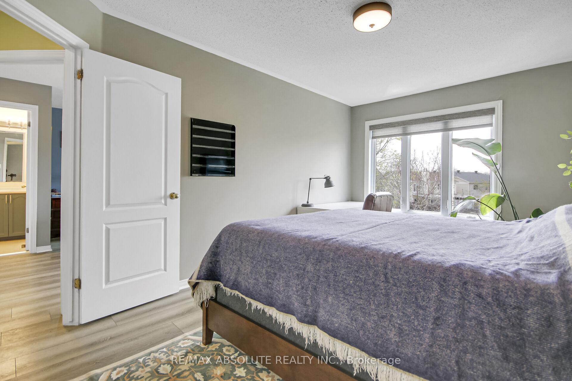 Photo 28 of 52 Grassy Plains Drive, Ottawa, Kanata - Emerald Meadows/Trailwest — HOMEH